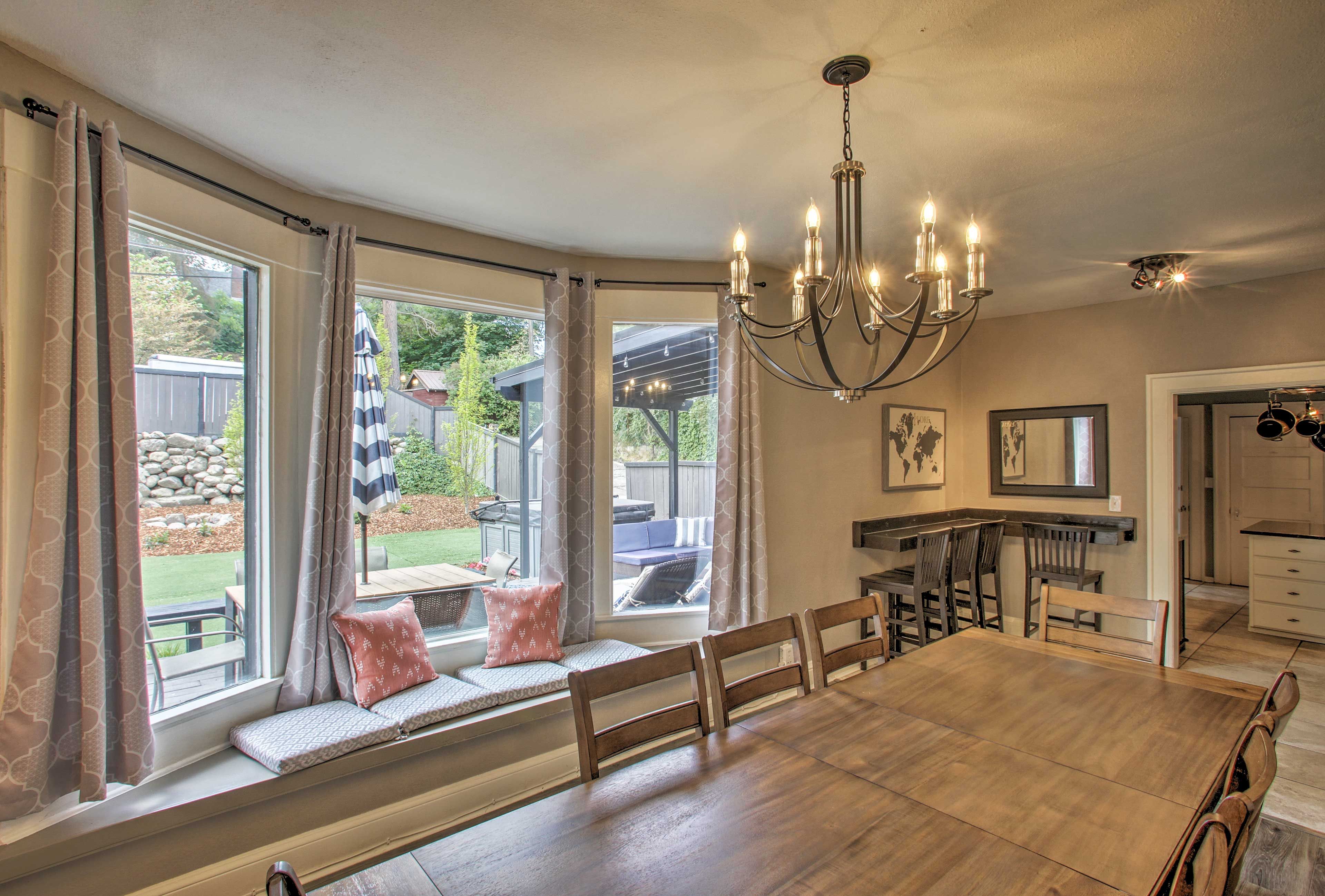 Dining Area | Large Bay Windows