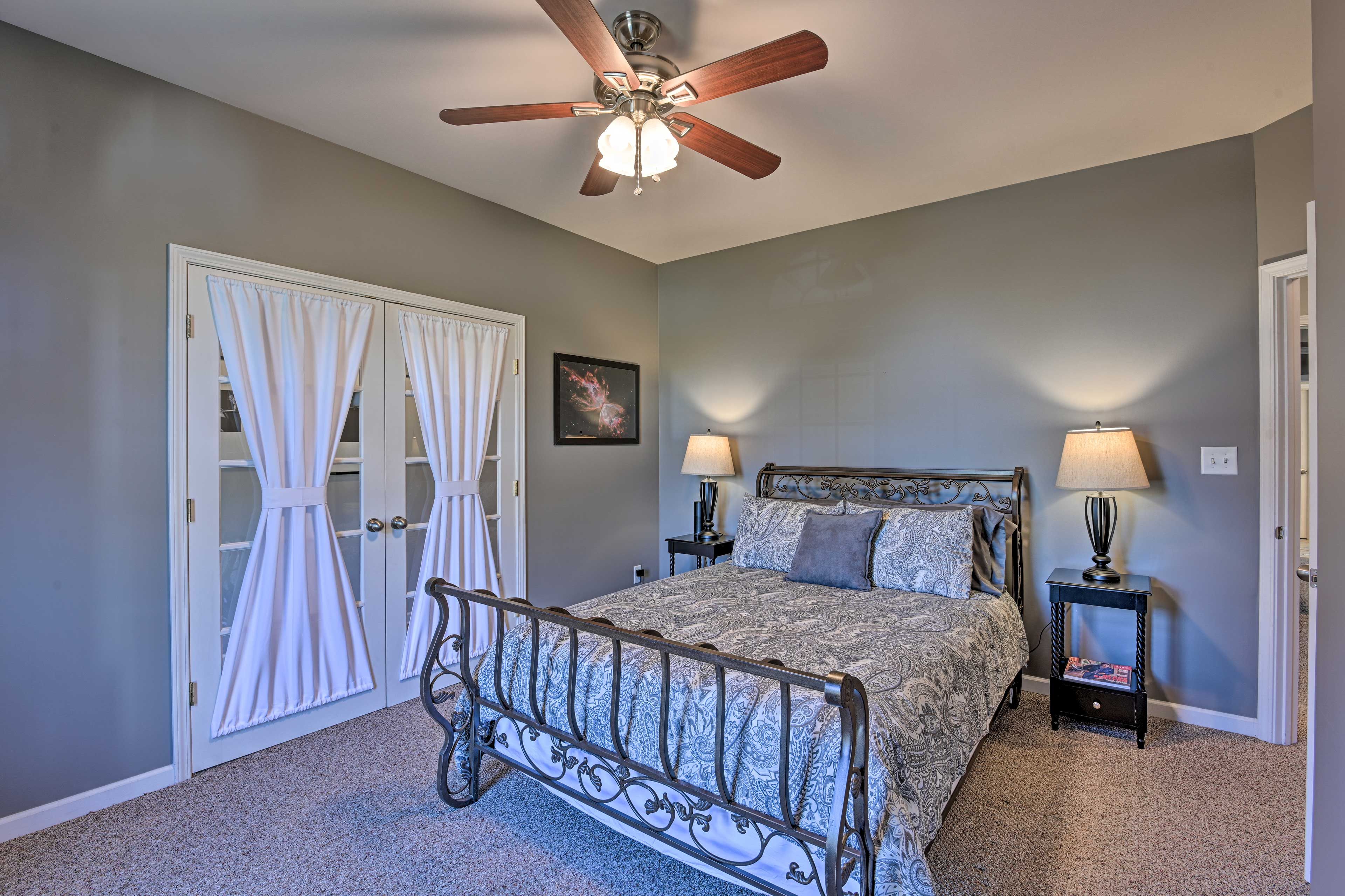 Bedroom 3 | Queen Bed
