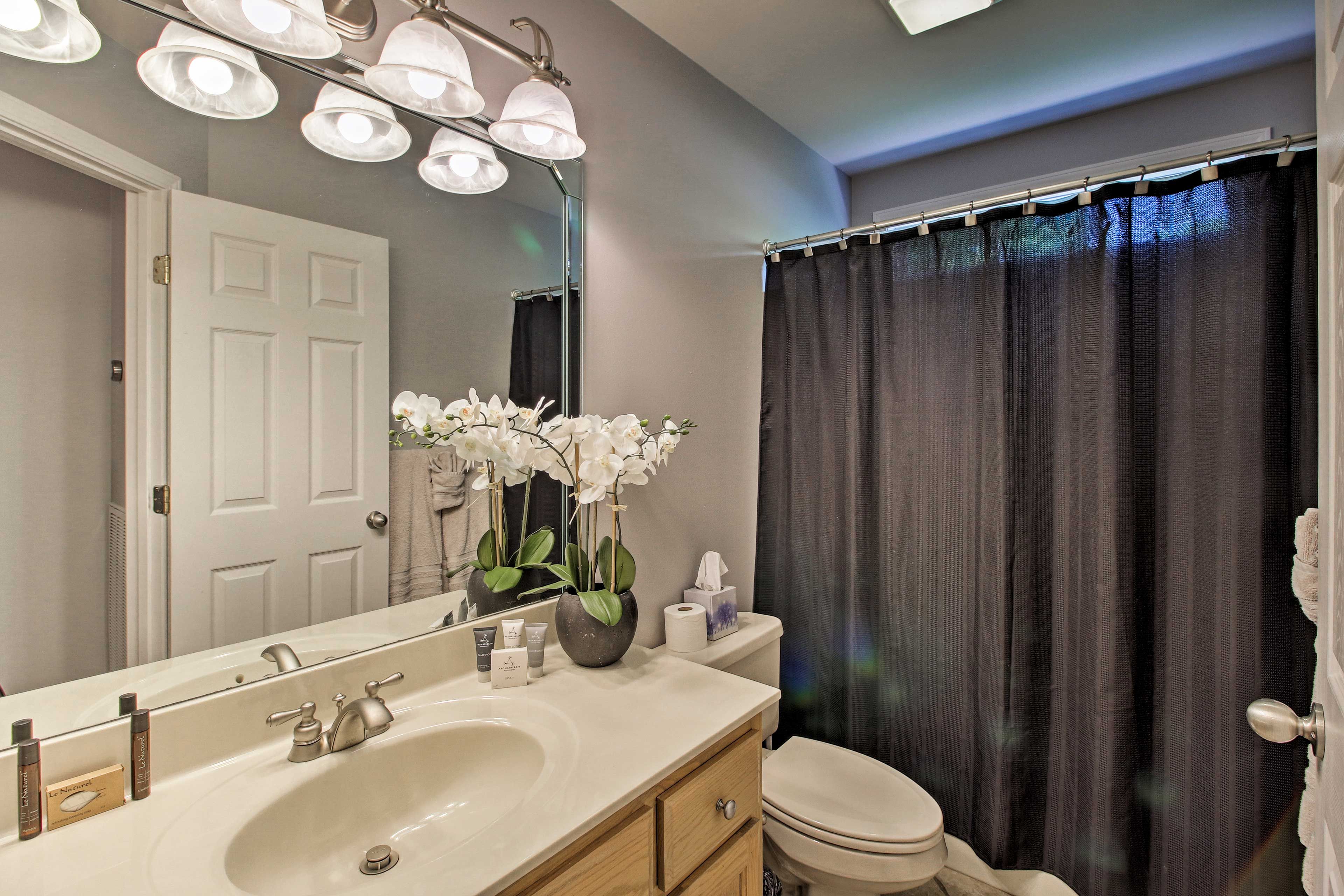 Full Bathroom