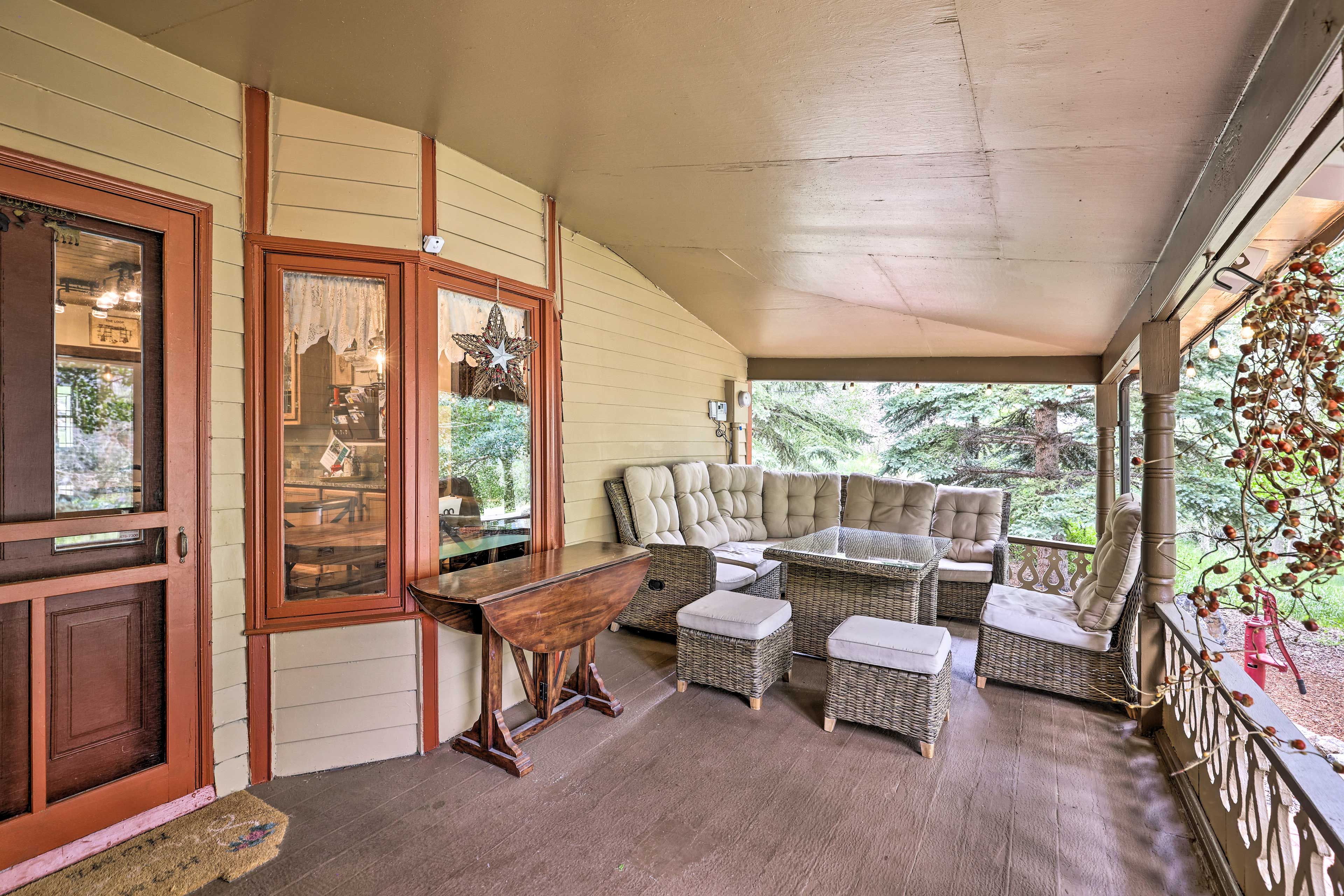 Furnished Front Porch