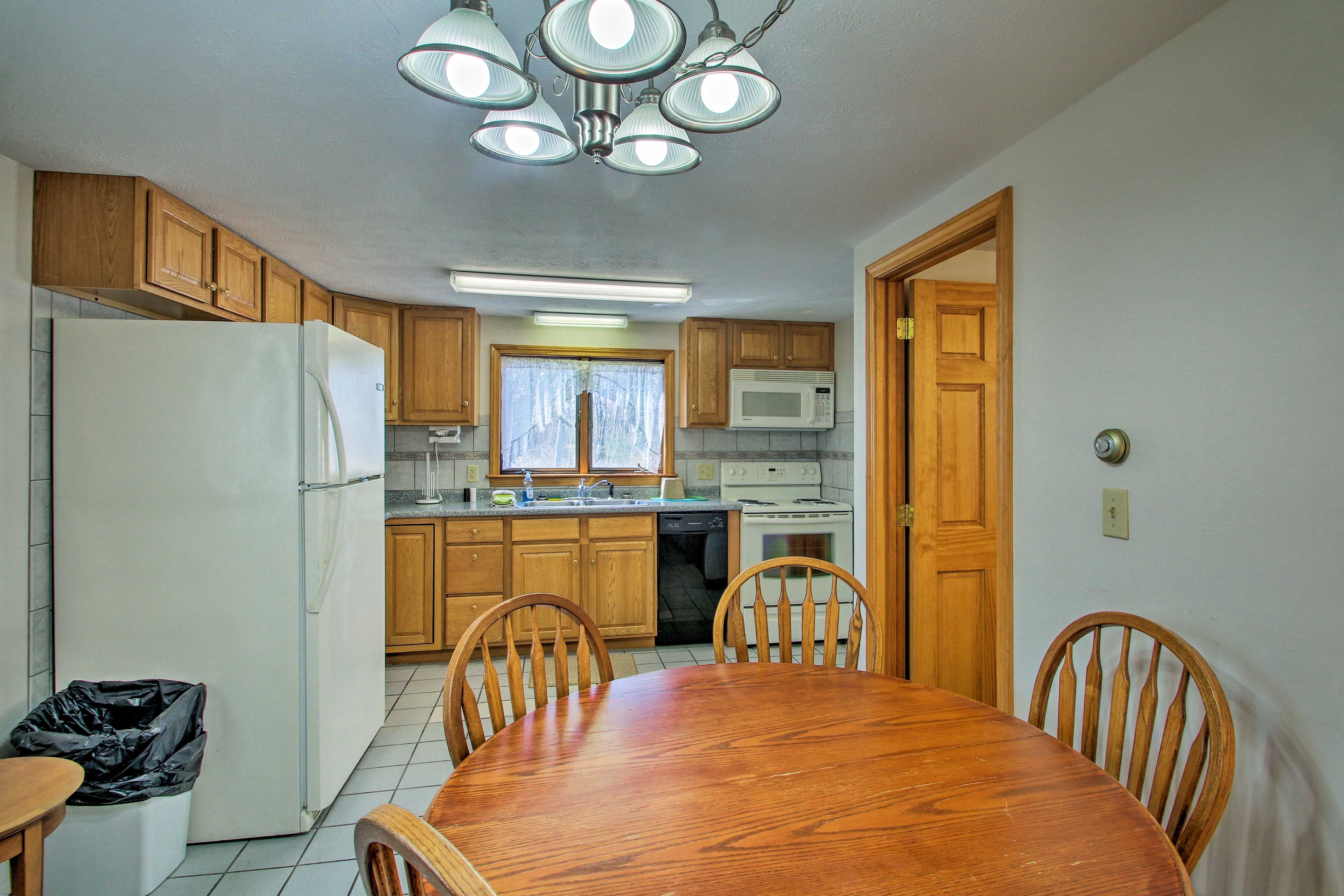 Kitchen | Fully Equipped