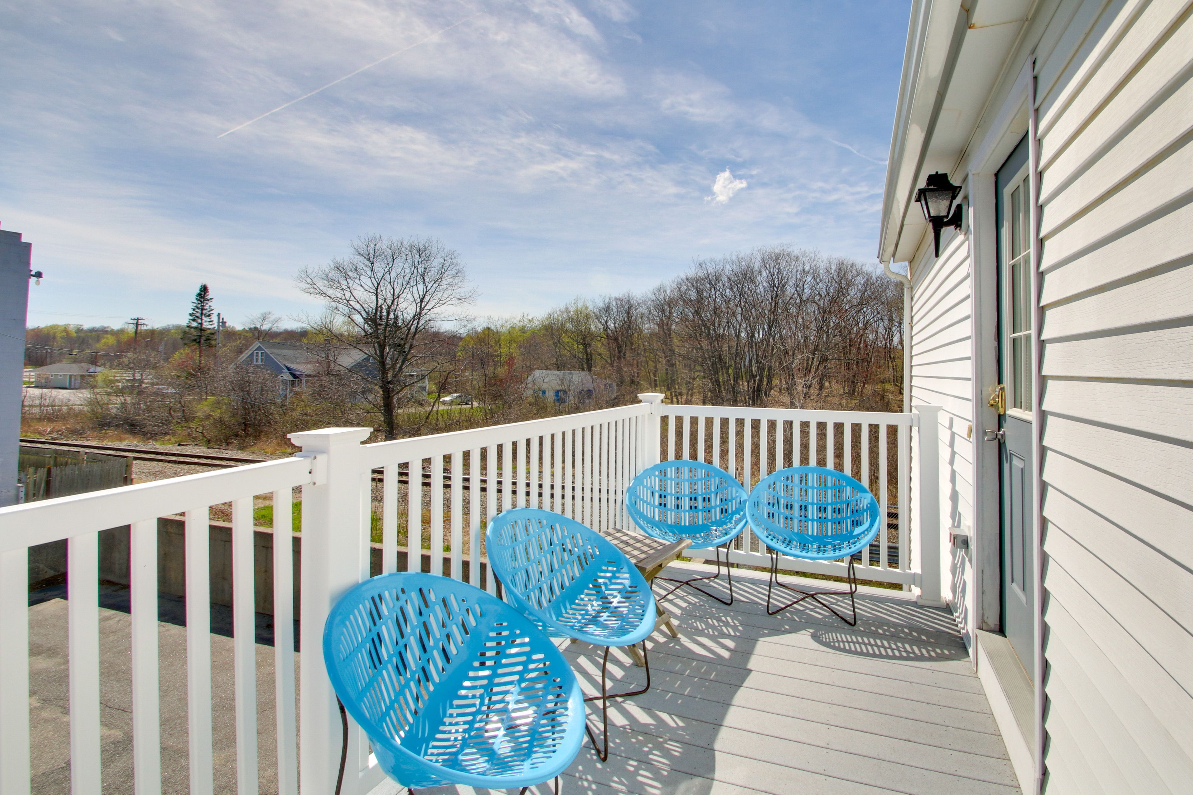 Old Orchard Beach Vacation Rental | 2BR | 1BA | 1,512 Sq Ft | Steps Required