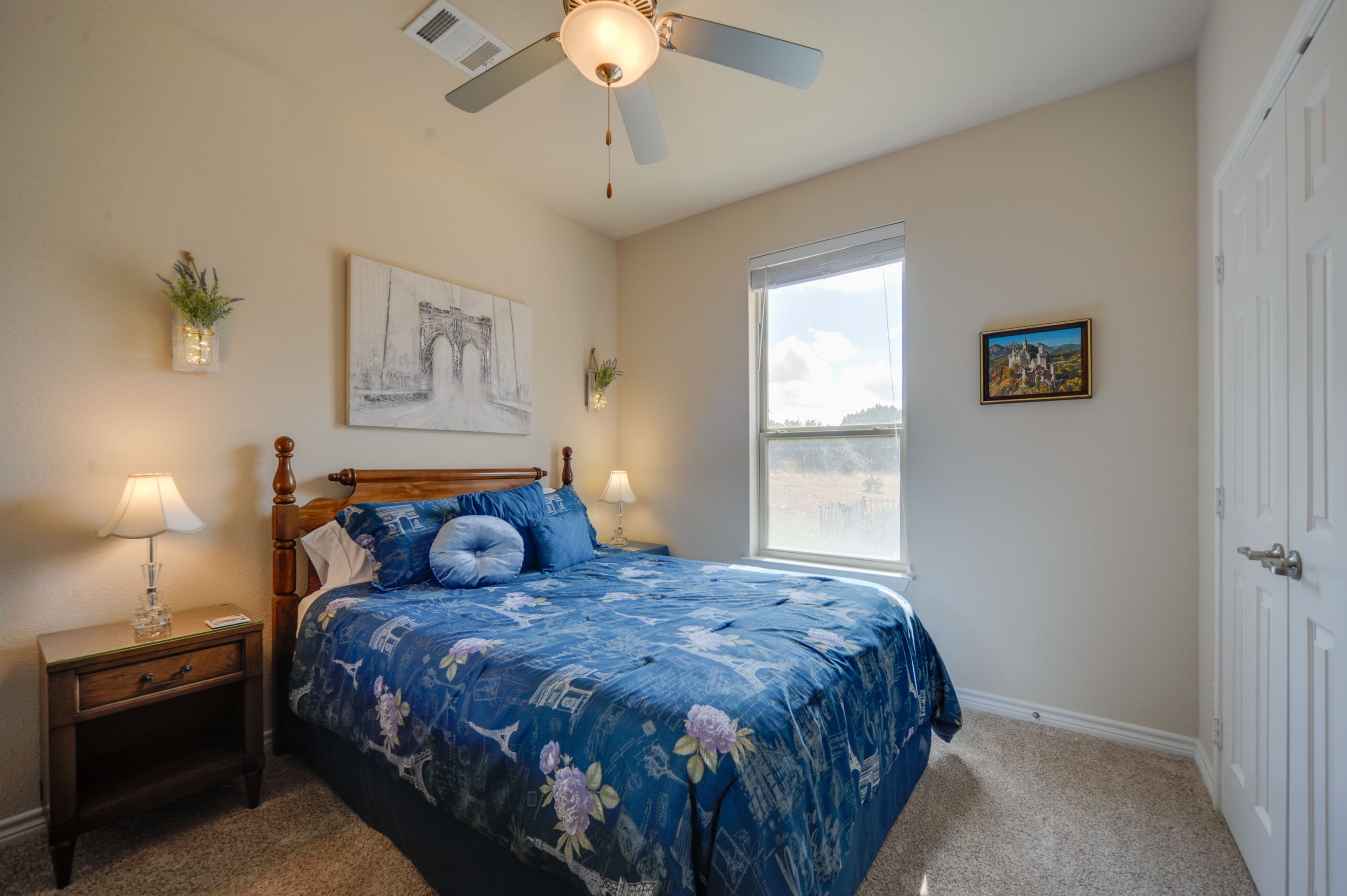 Bedroom 2 | Queen Bed