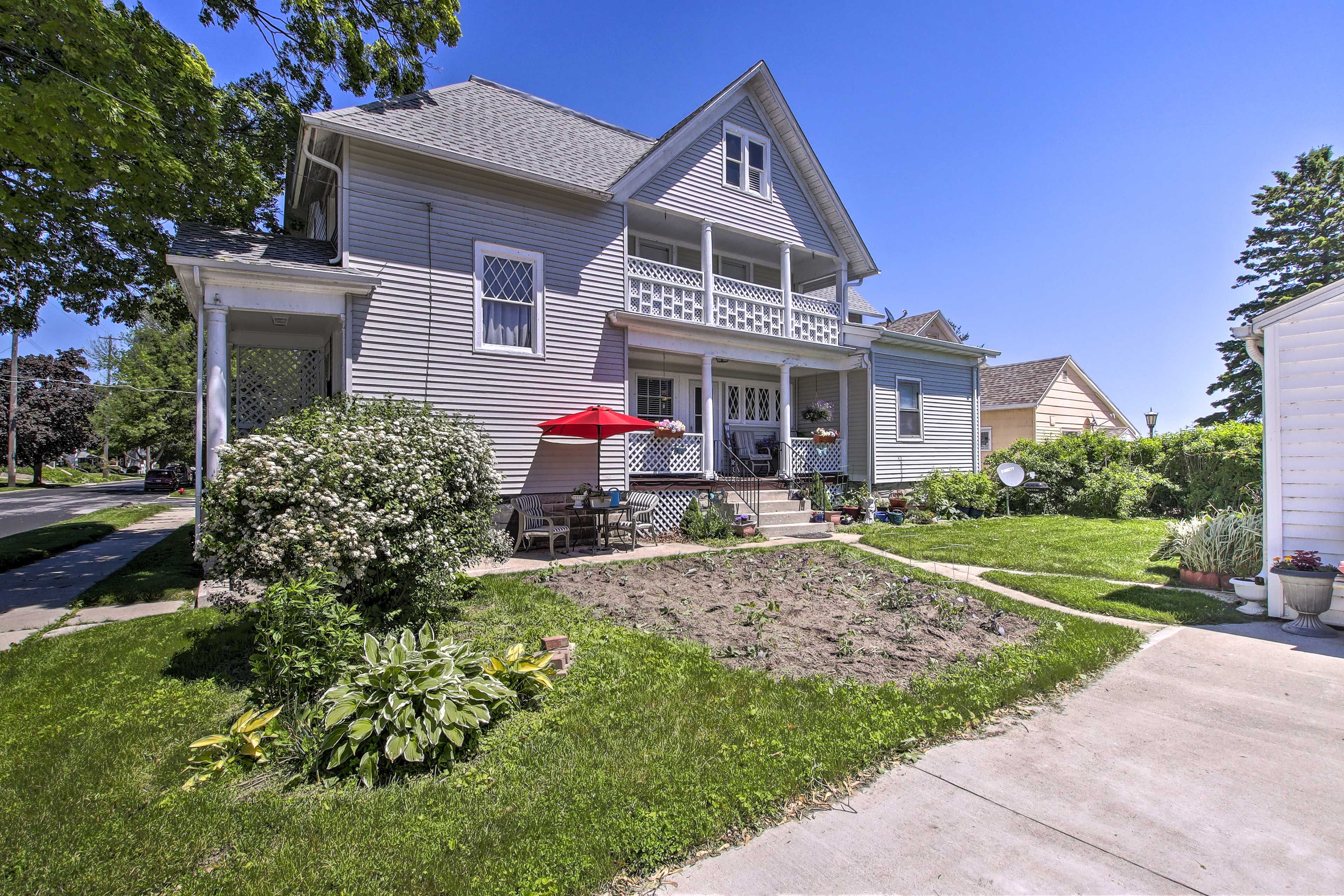 Property Exterior | Shared Driveway (1 Vehicle)