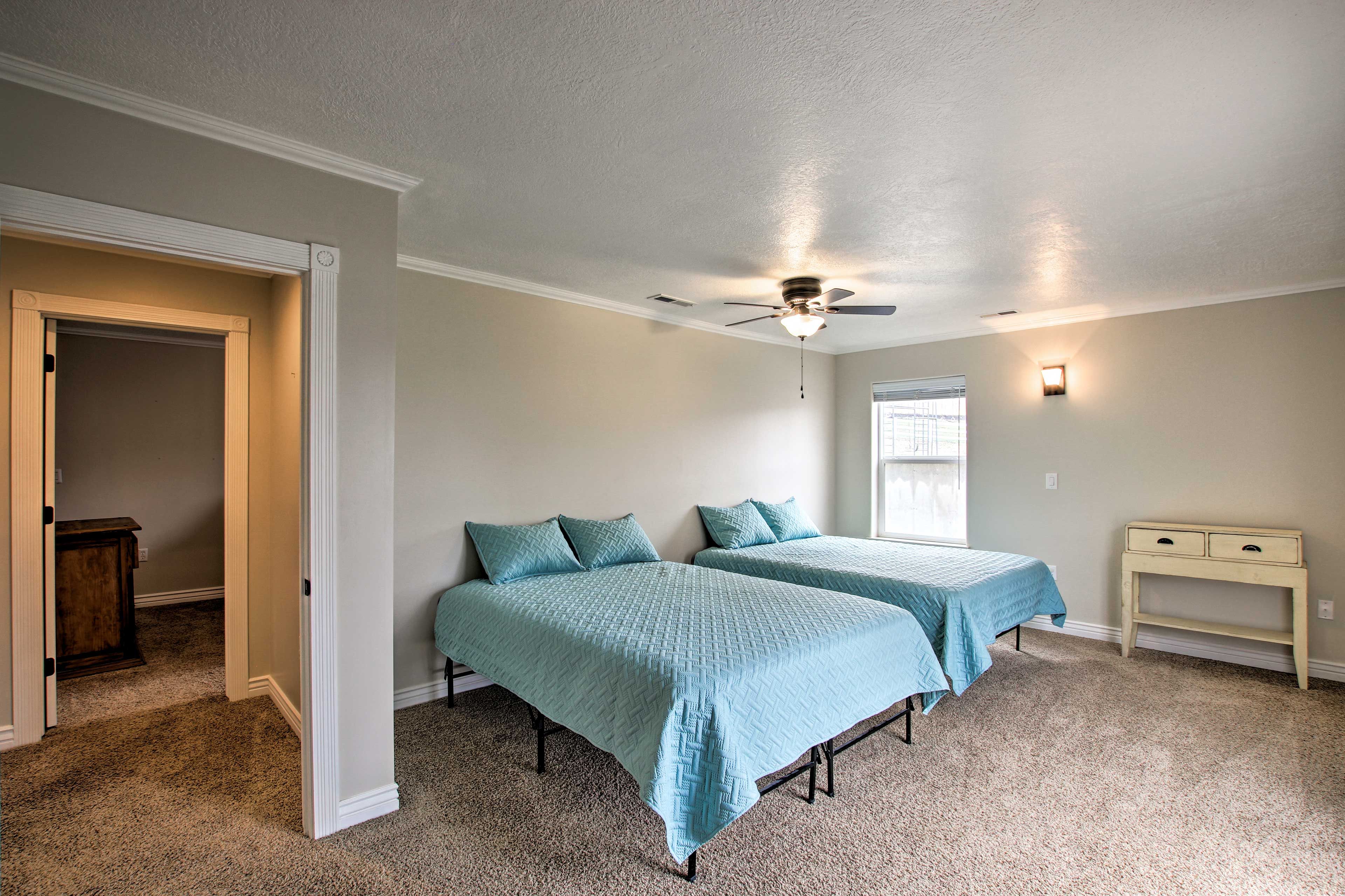 Bedroom 2 | 2 Queen Beds
