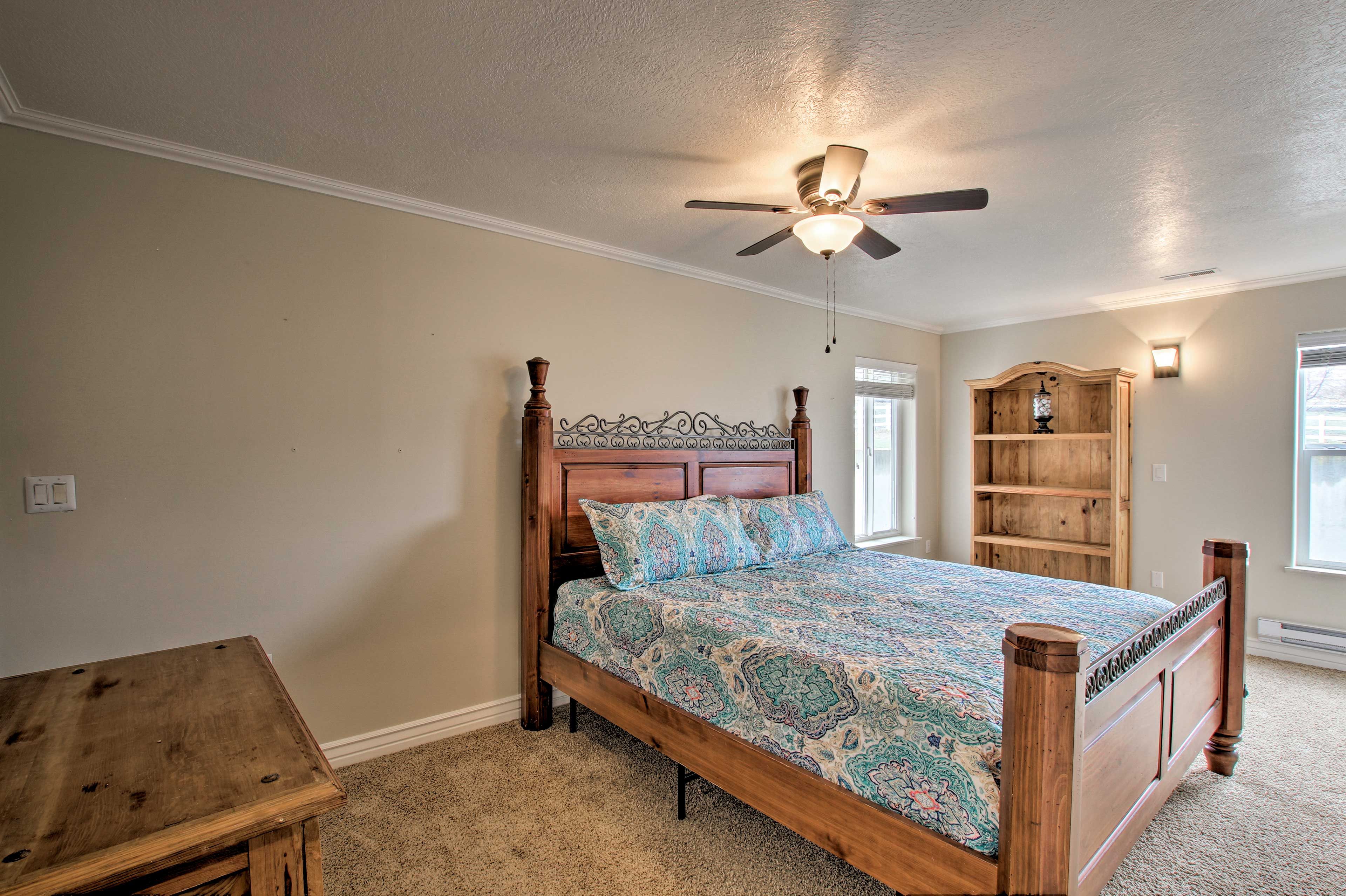Bedroom 1 | King Bed | Linens Provided