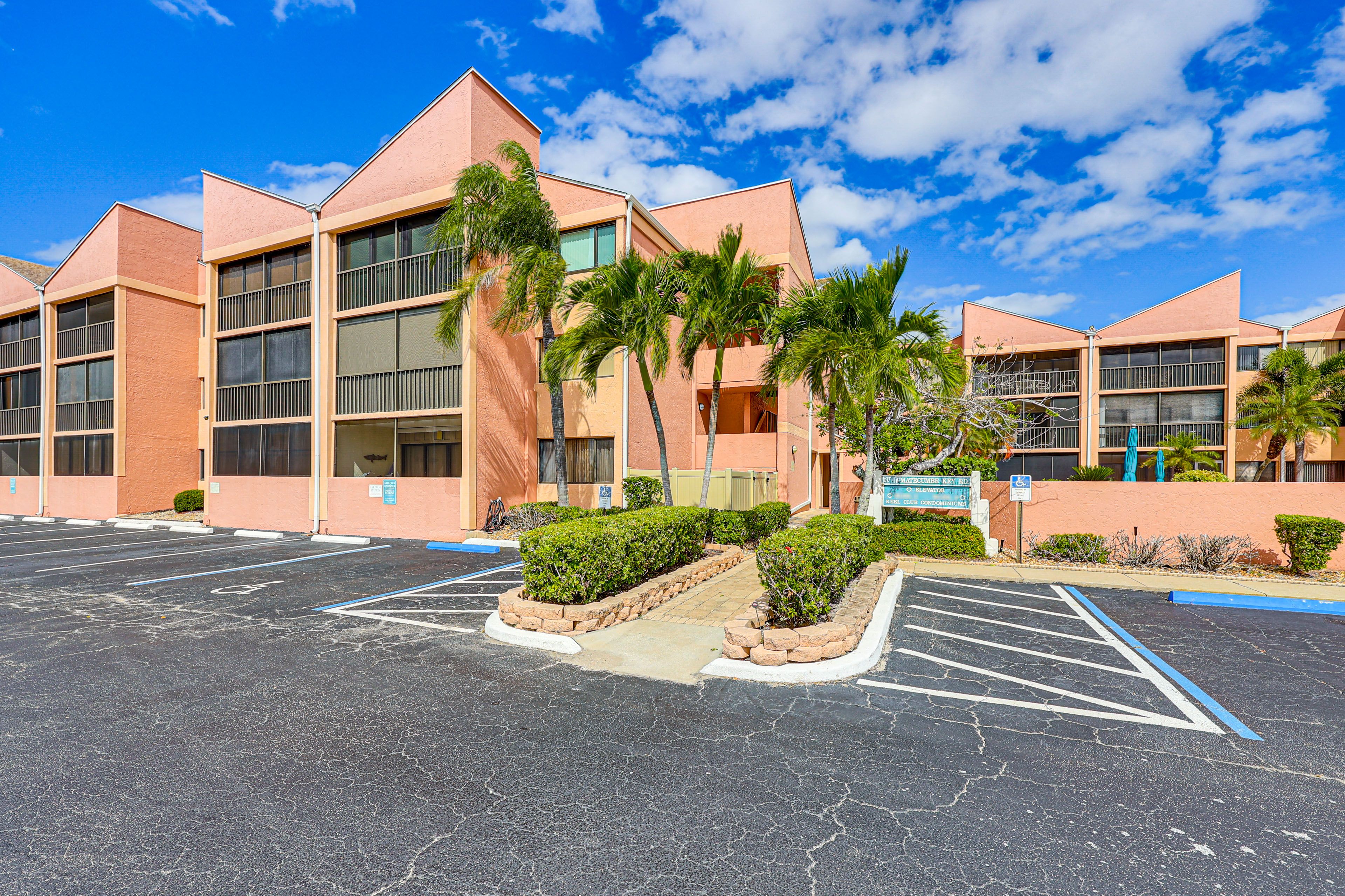 Condo Exterior | Parking | Driveway (2 Vehicles)