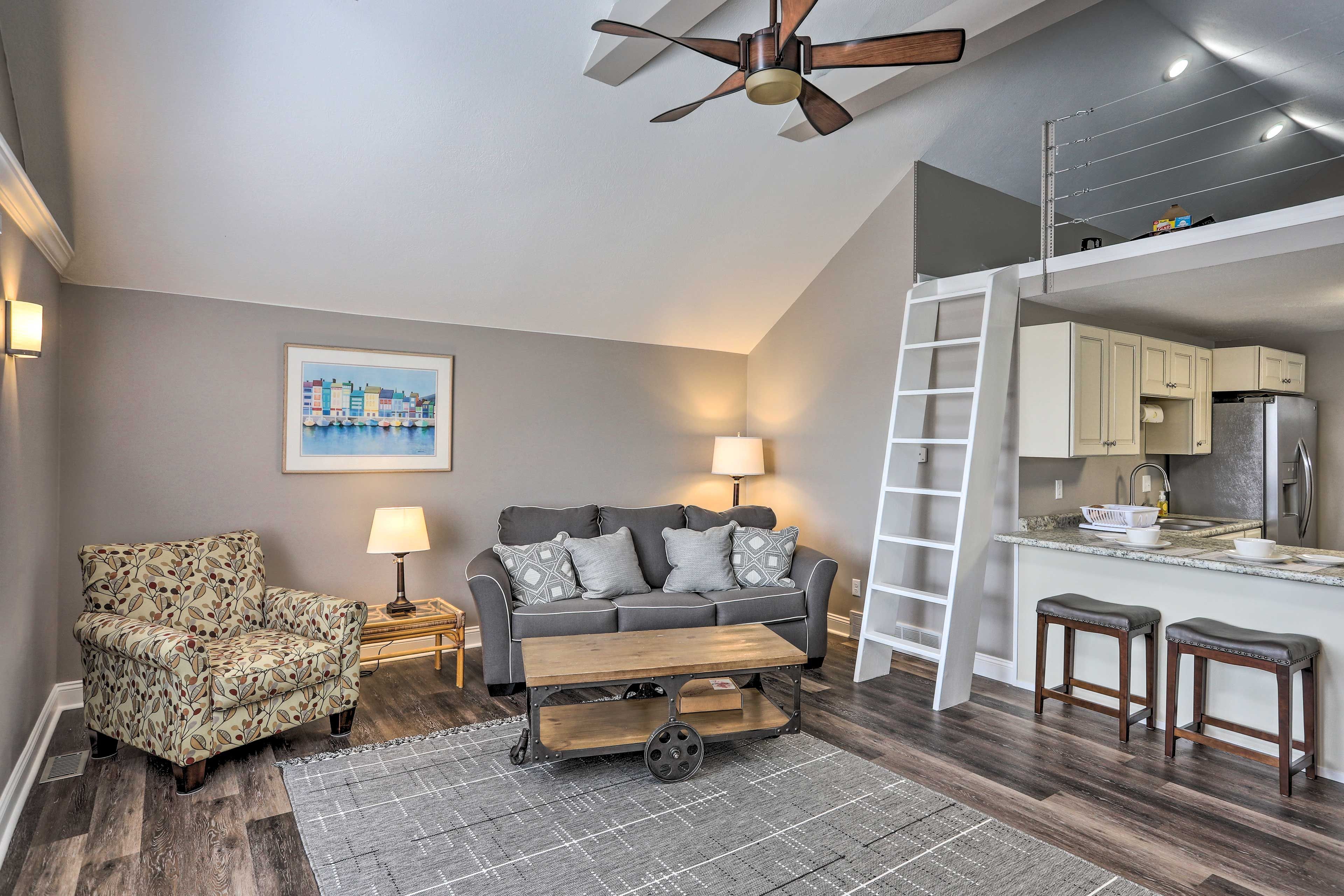 Living Area | Free WiFi | Sleeper Sofa