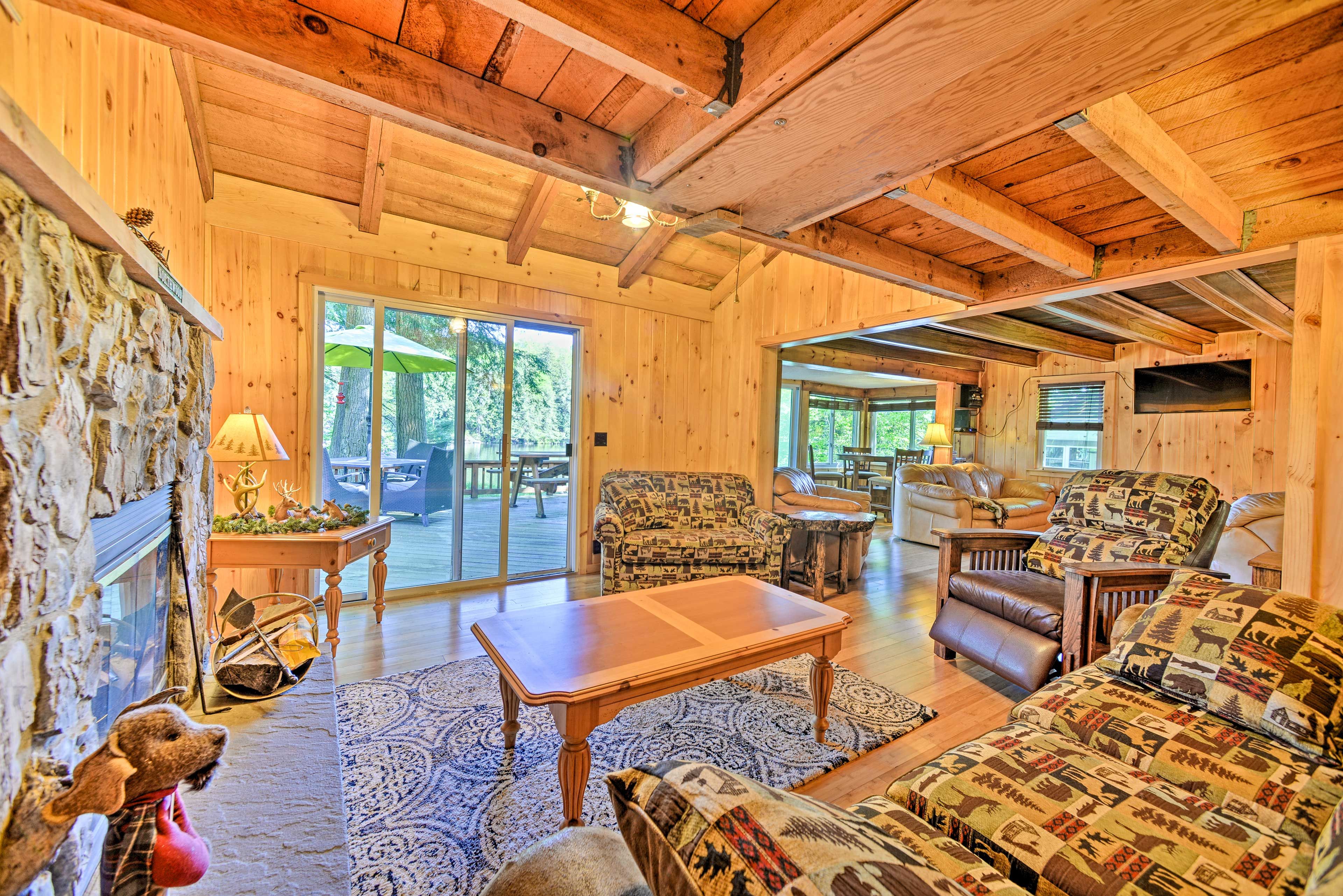 Up to 7 guests can enjoy the cozy cabin accommodations.