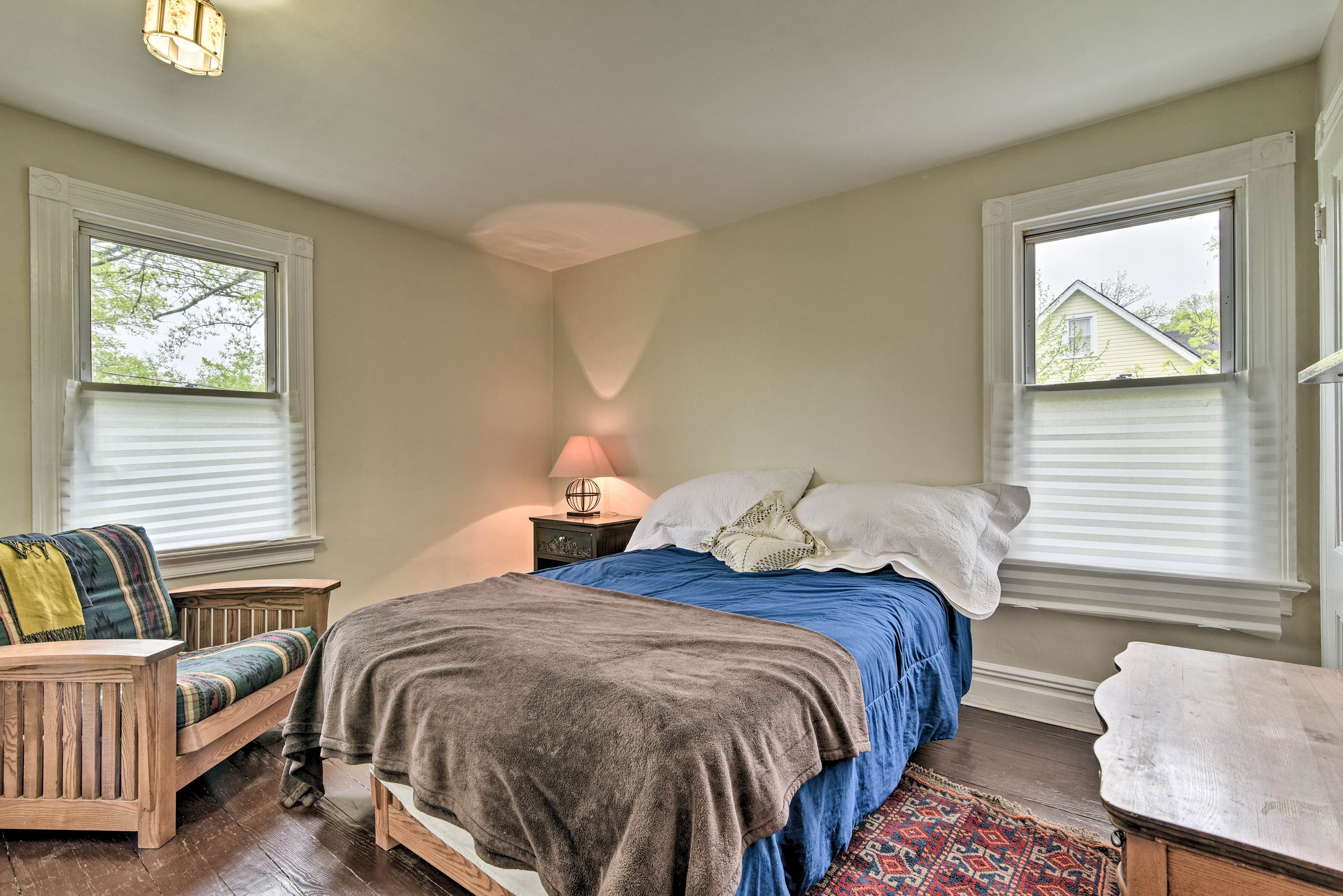 Bedroom 1 | Full Bed