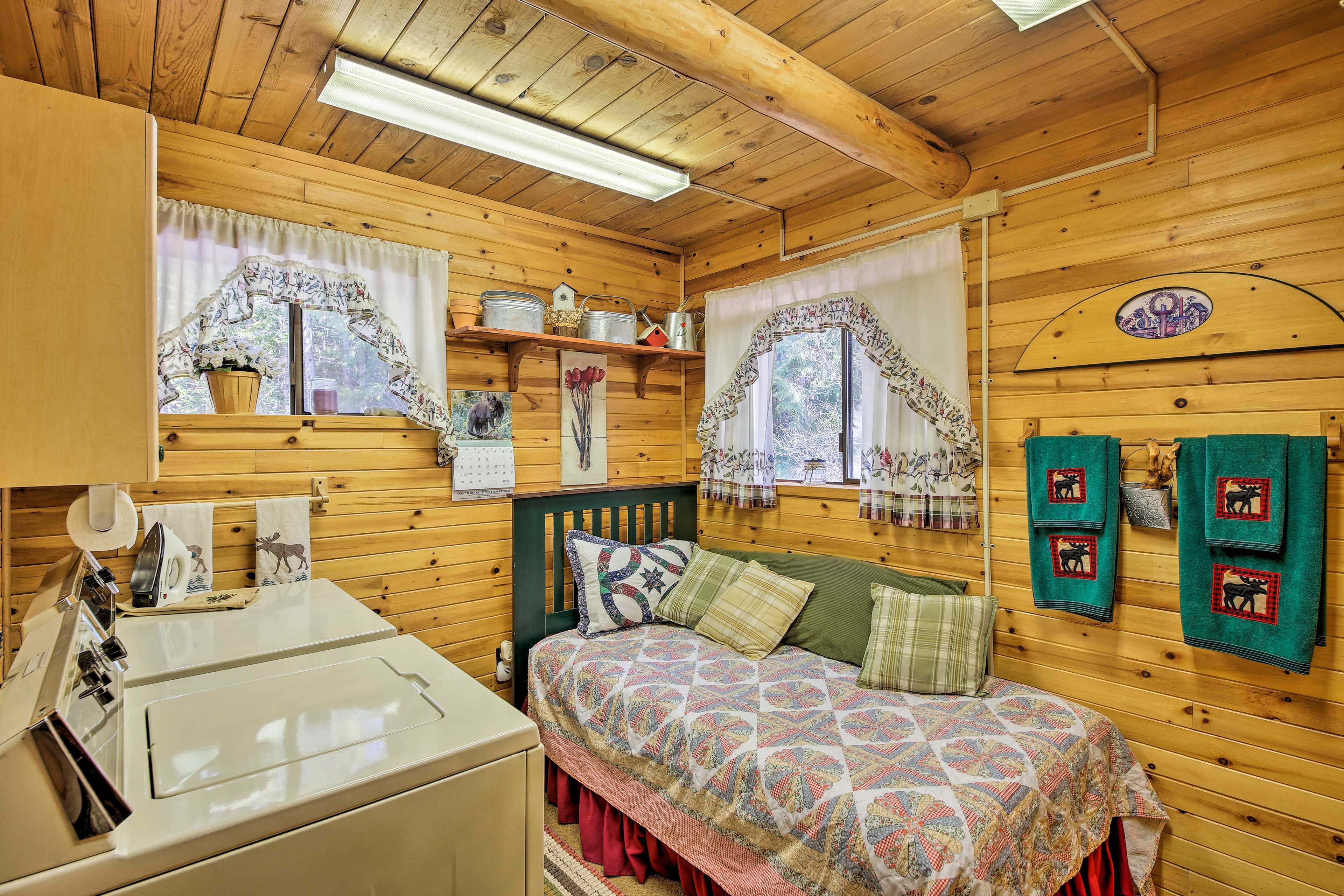 Laundry Room | Twin Daybed