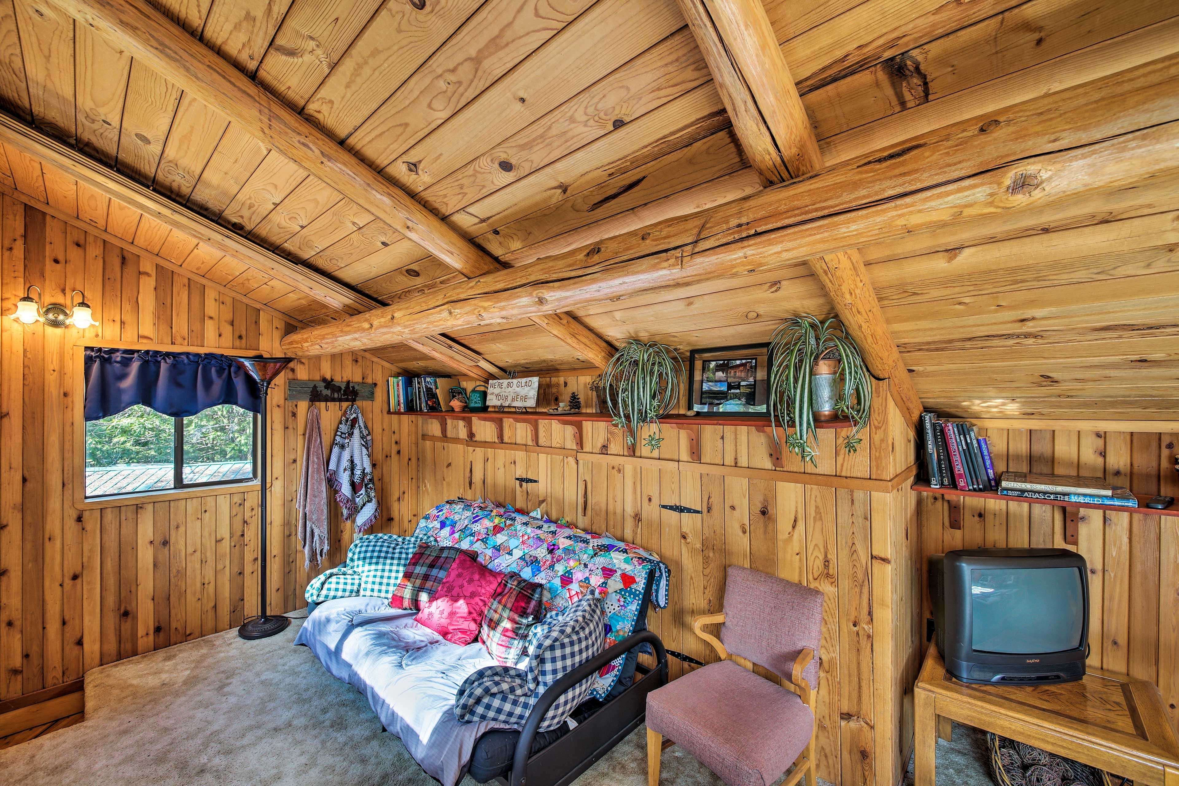 Bedroom 2 (Loft) | 2 Queen Beds | Futon