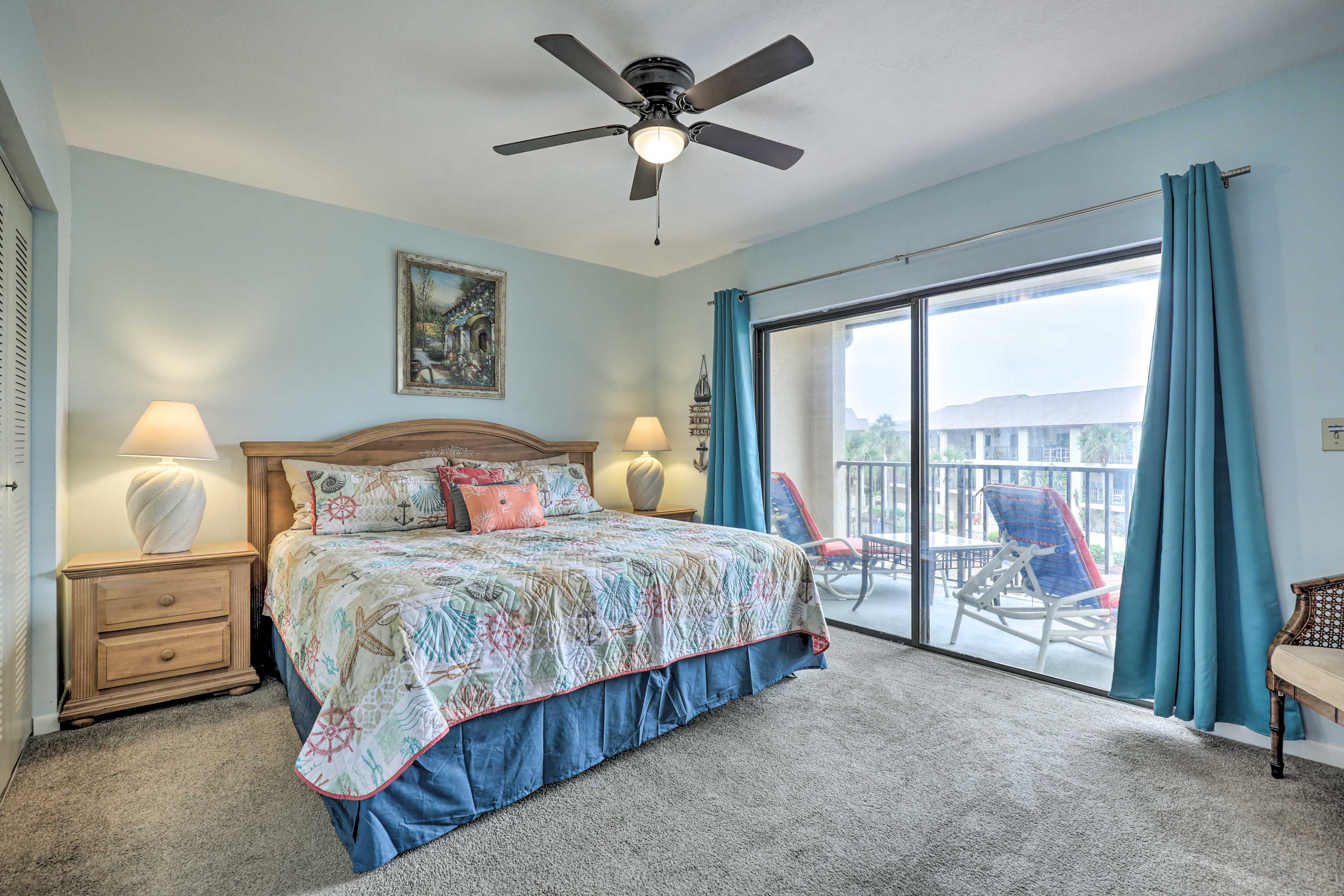 Bedroom 1 | King Bed | Linens Provided