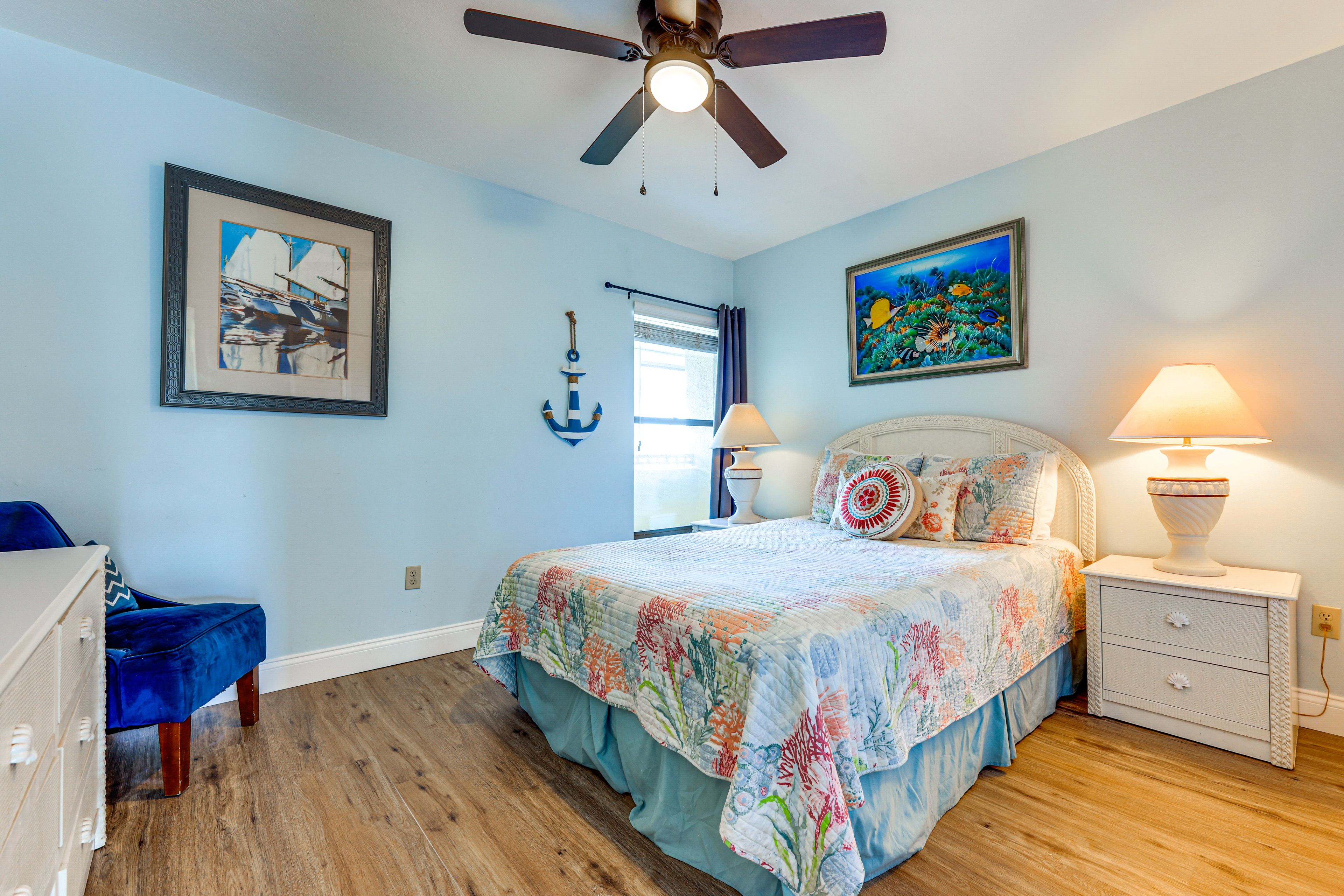 Bedroom 2 | Queen Bed