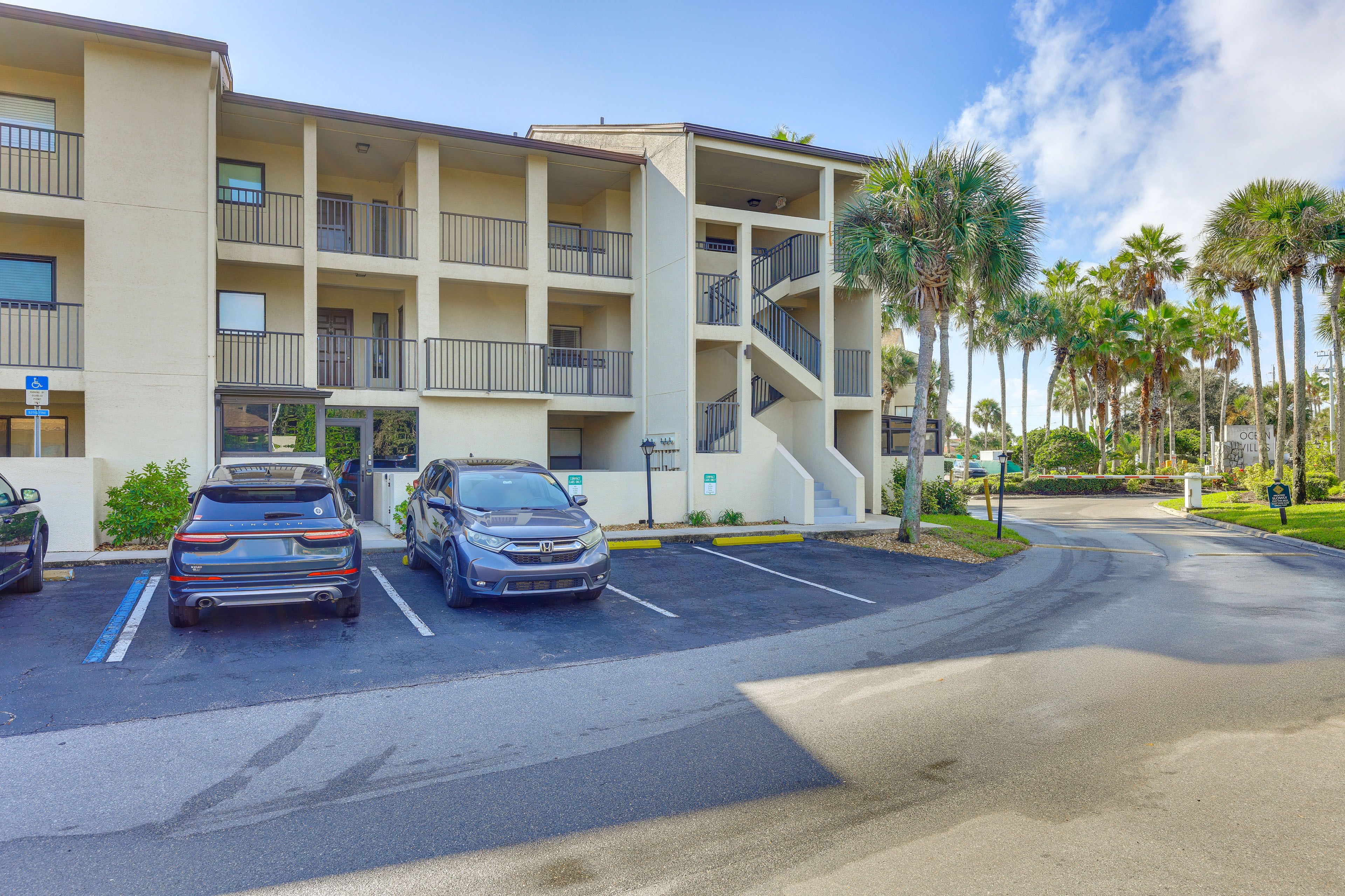 Parking | Community Lot (2 Vehicles)