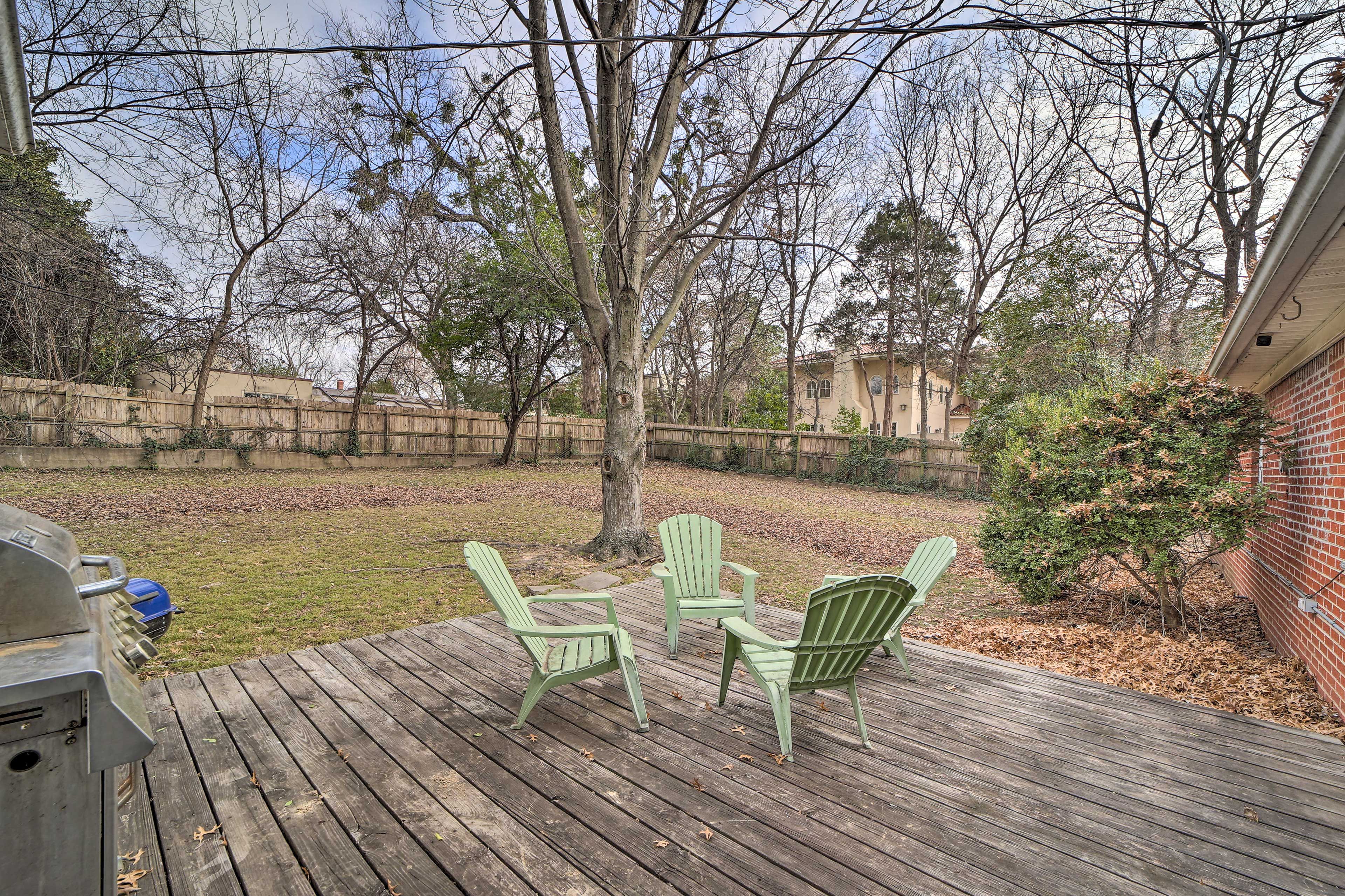 Fenced Backyard | Gas Grill