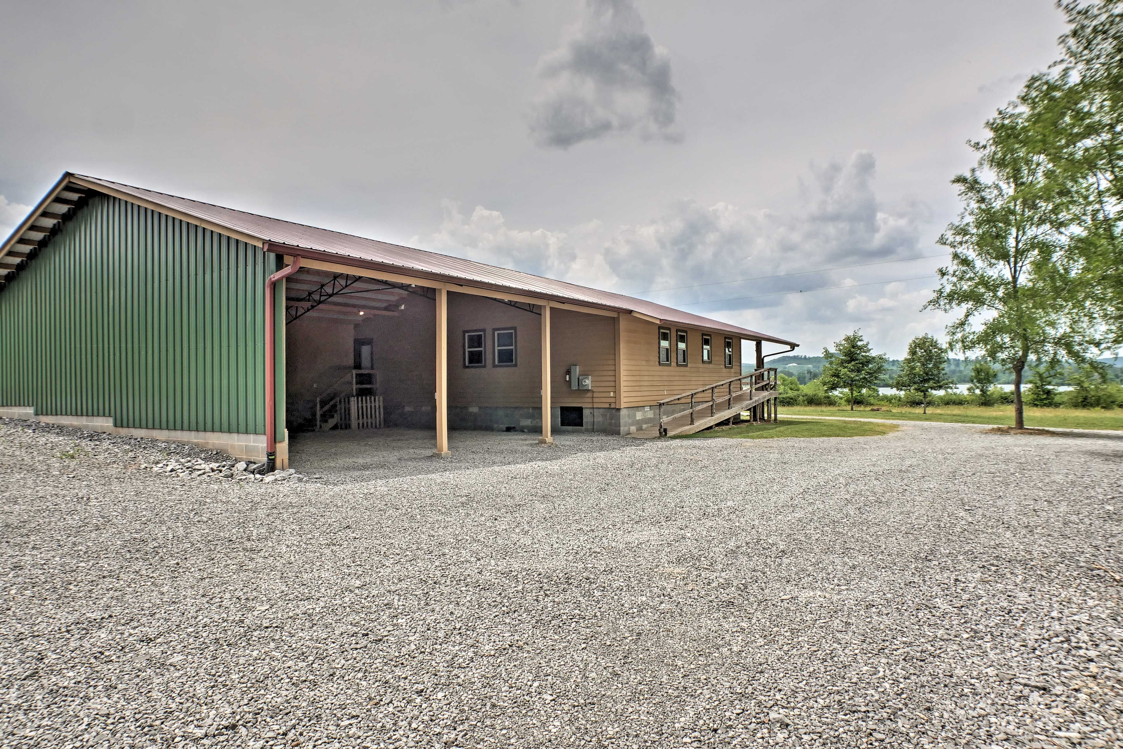 Parking | Covered Parking (3 Vehicles) | Driveway (4 Vehicles)