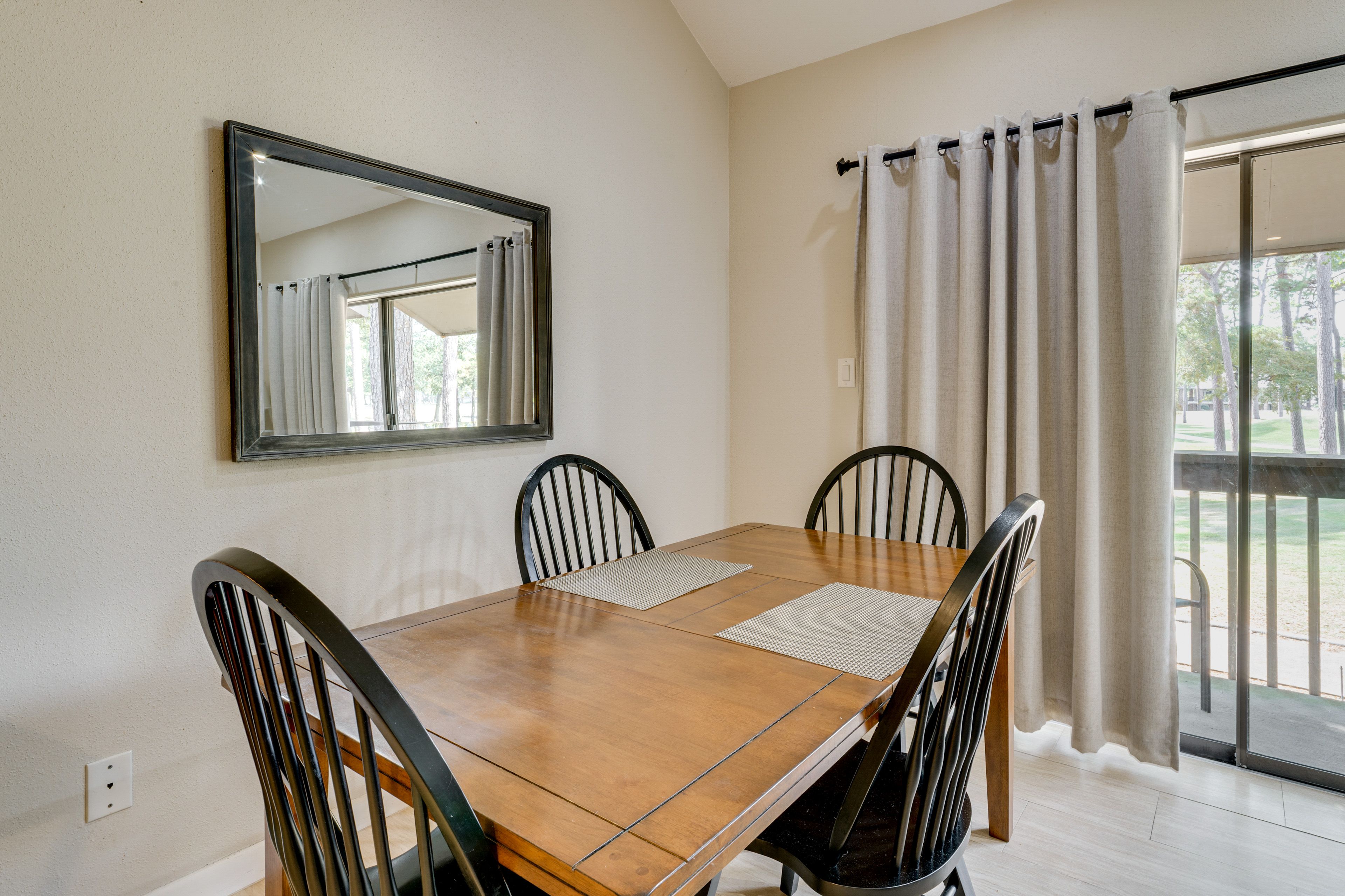 Dining Area | 1st Floor | Dishware & Flatware | Central A/C & Heat