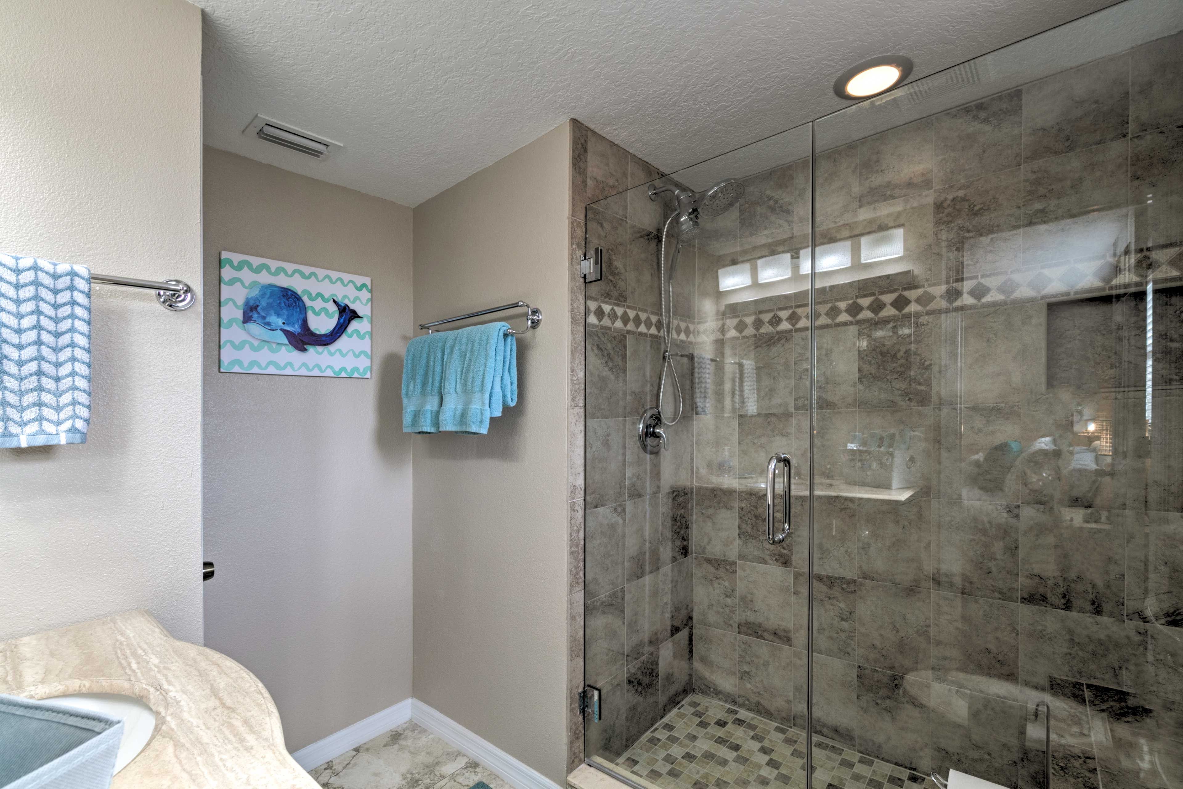 Full Bathroom | Linens & Towels