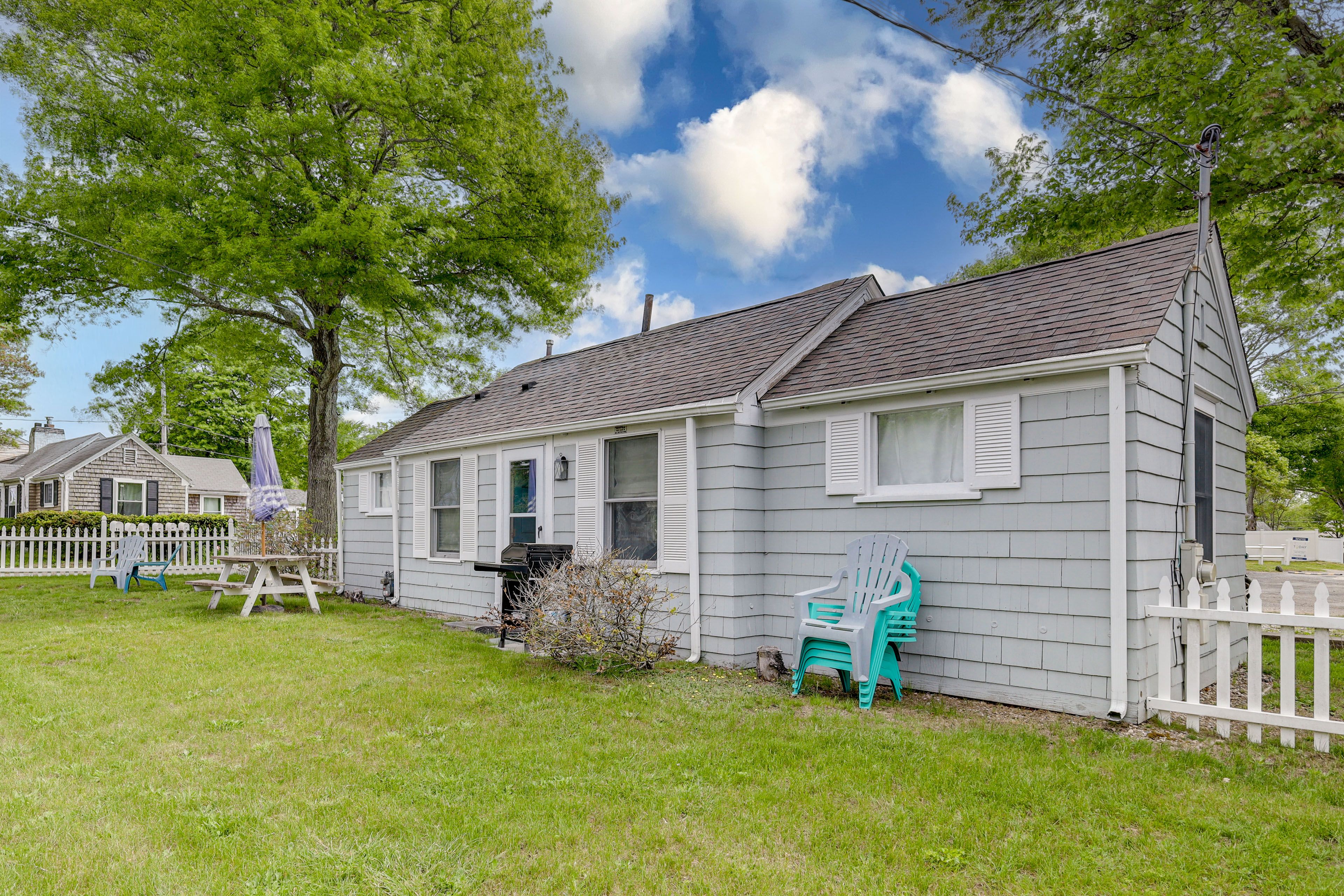 Exterior | Fenced Yard | Picnic Table | Gas Grill