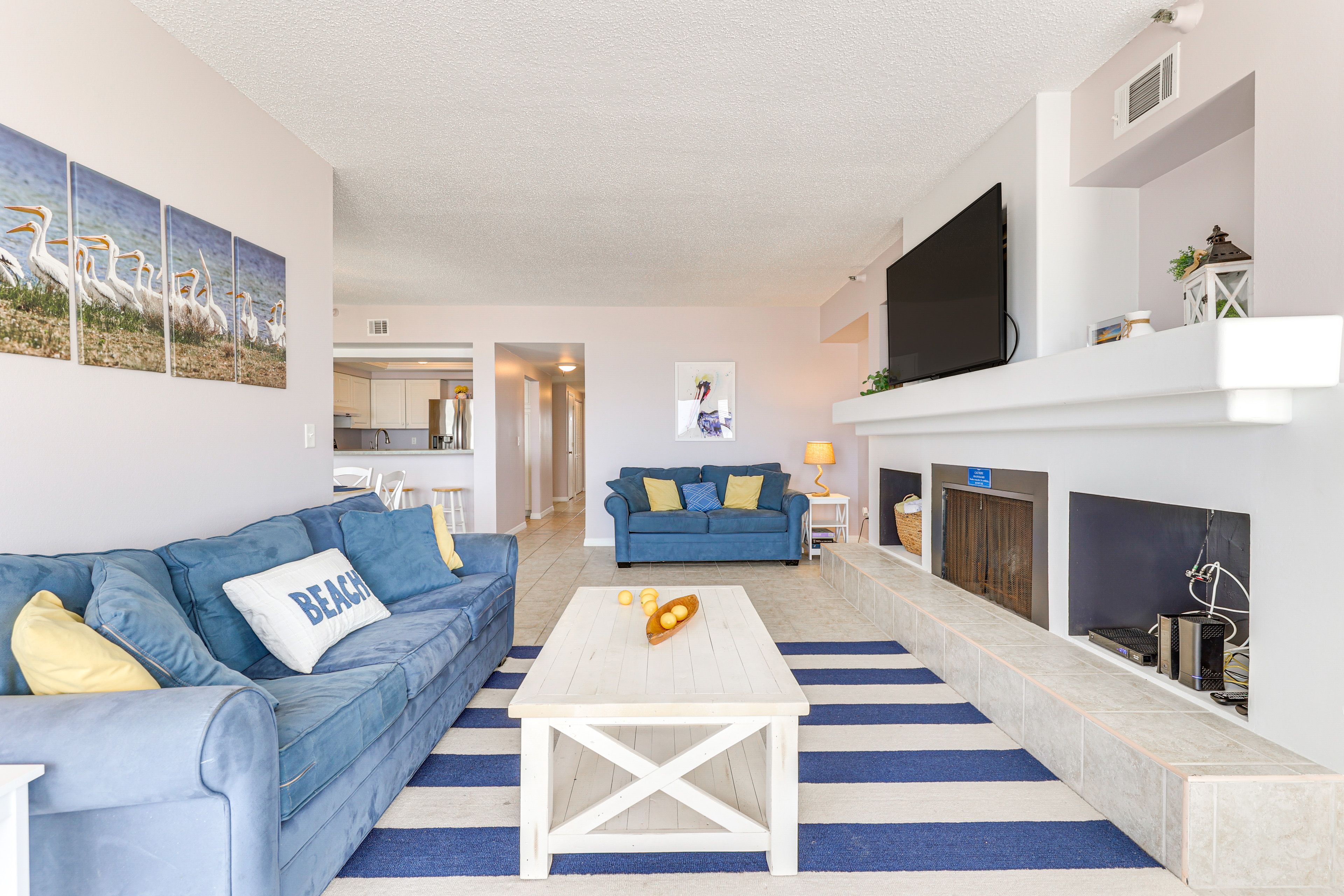 Living Room | Central A/C & Heating | Free WiFi | Updated Interior