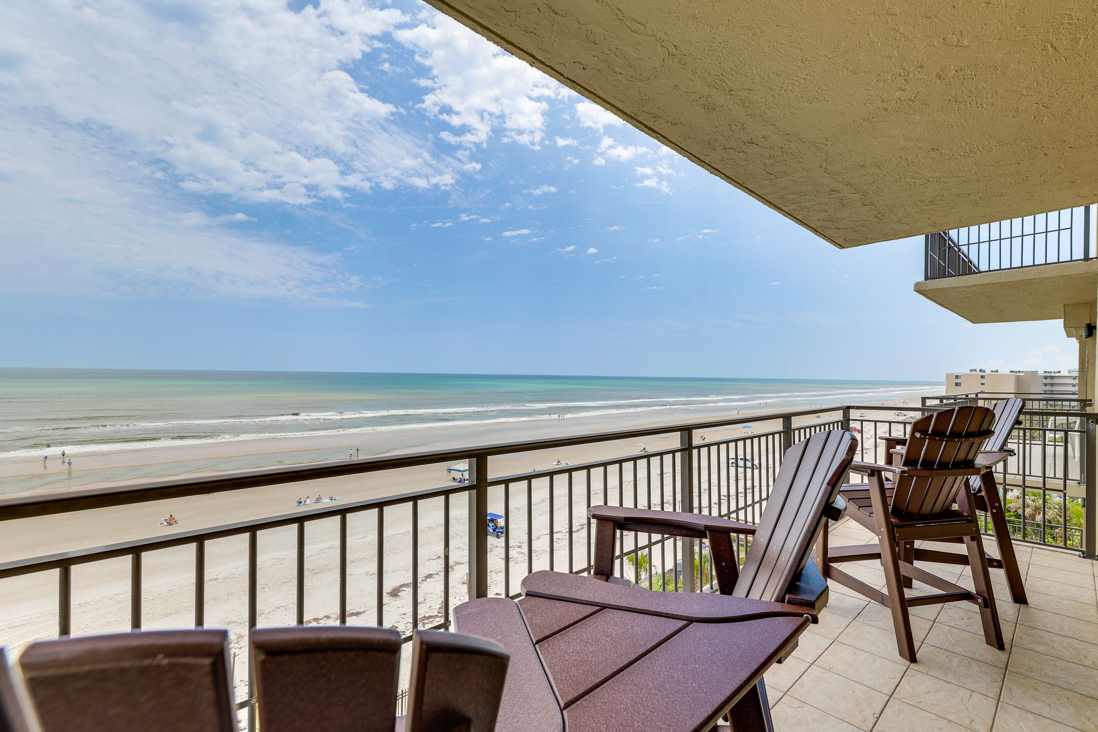 New Smyrna Beach Vacation Rental | 2BR | 2BA | 1,730 Sq Ft | Steps to Enter