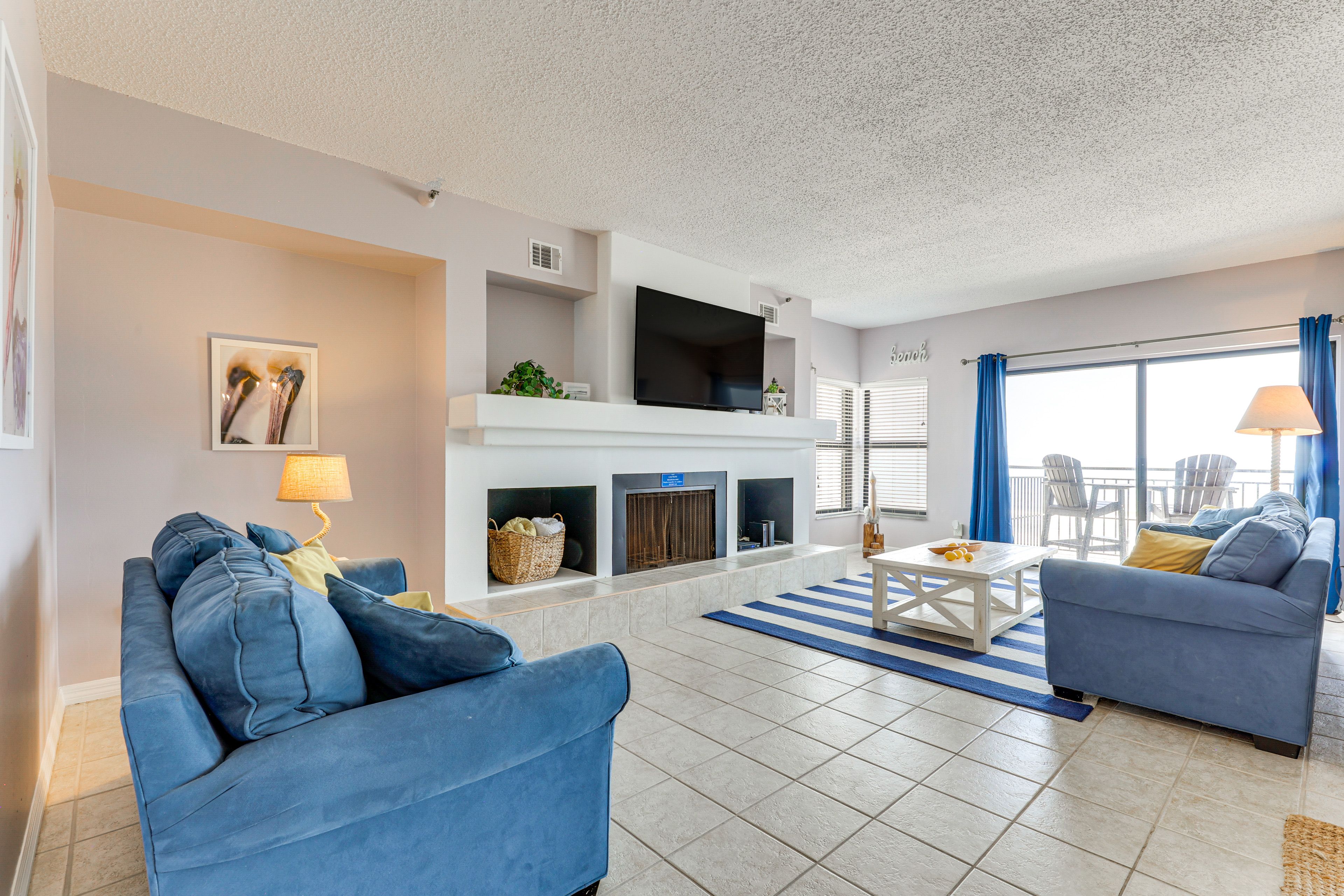 Living Room | Sleeper Sofa | Decorative Fireplace
