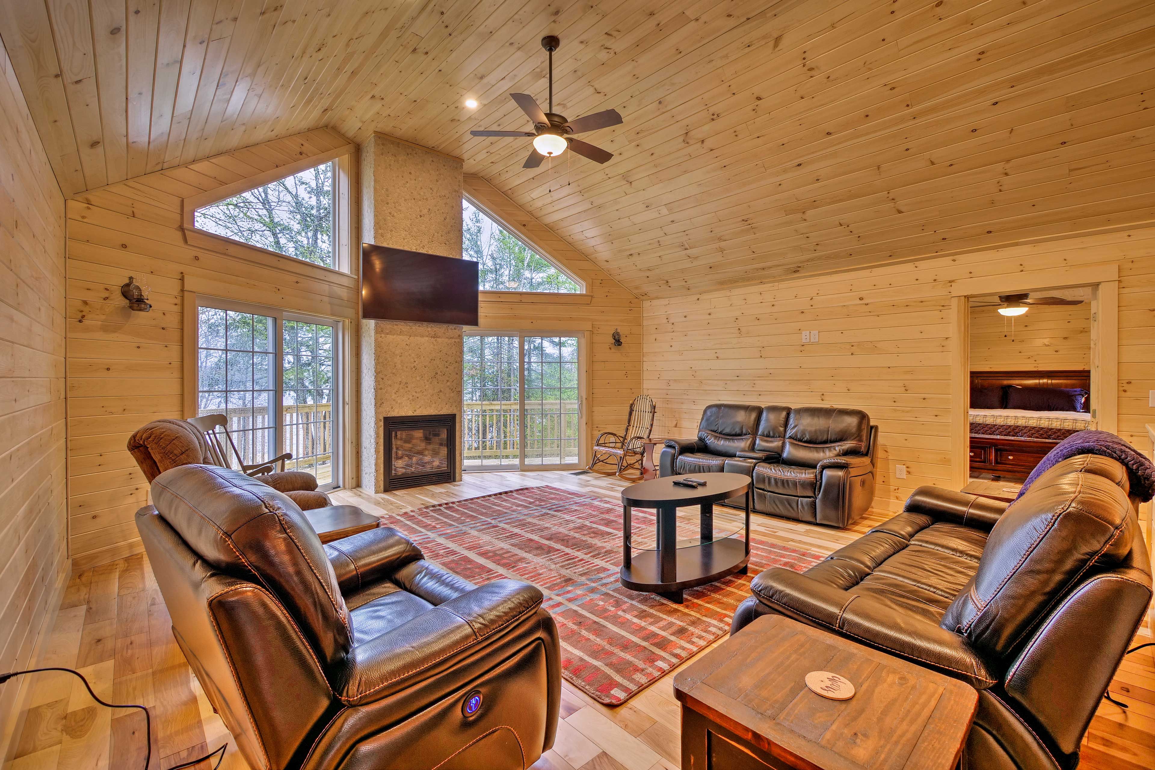 Holden Vacation Rental | 3BR | 2BA | 1,500 Sq Ft | Stairs Required