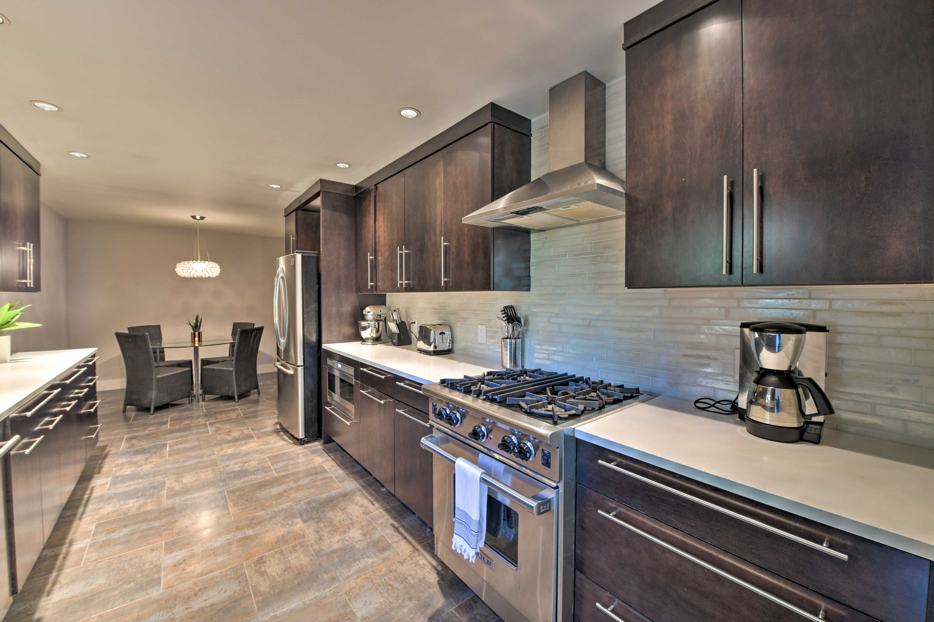 Go wild in the kitchen of this vacation rental.