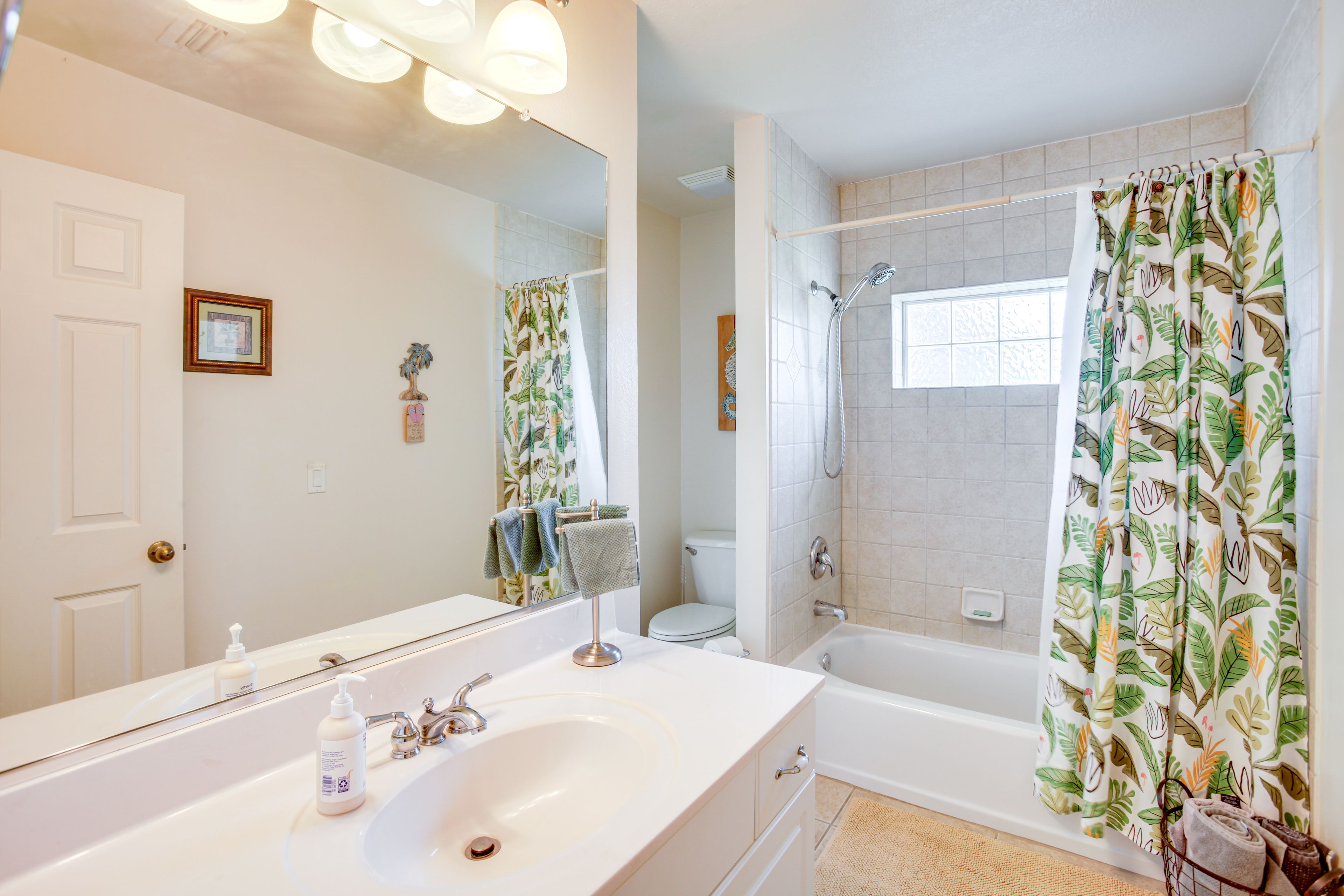 Full Bathroom