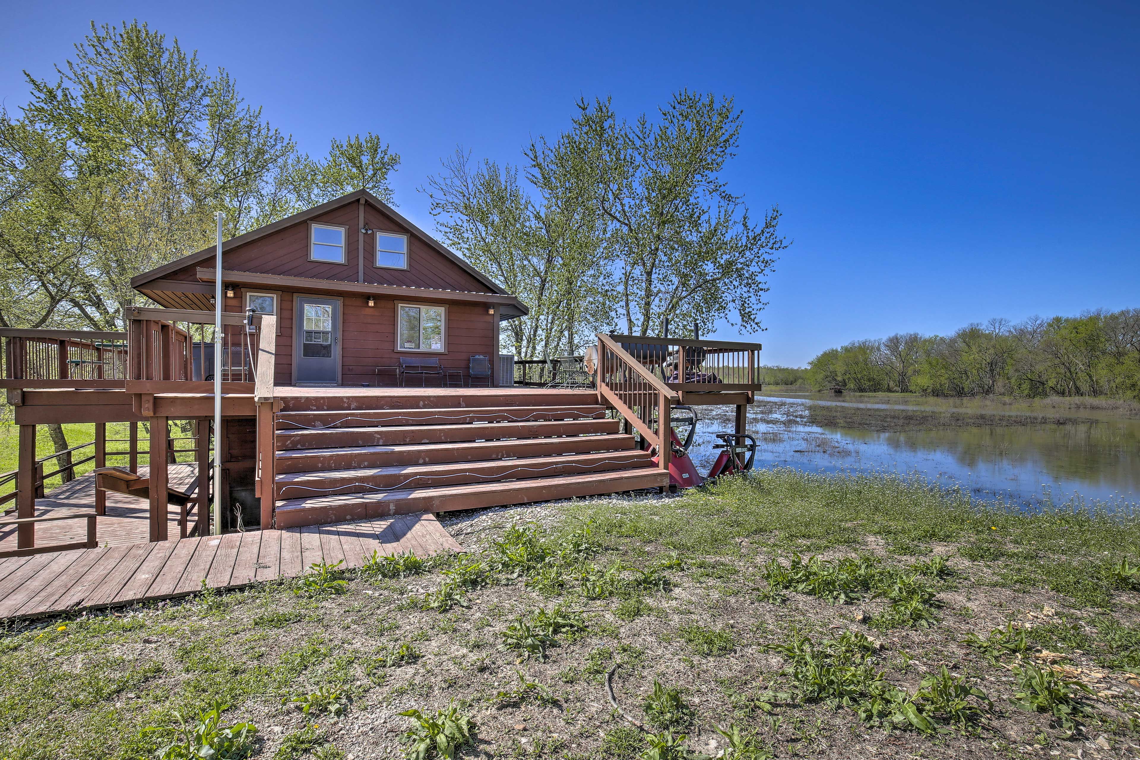 Snyder Vacation Rental | 4BR | 2BA | 2,500 Sq Ft | Stairs Required
