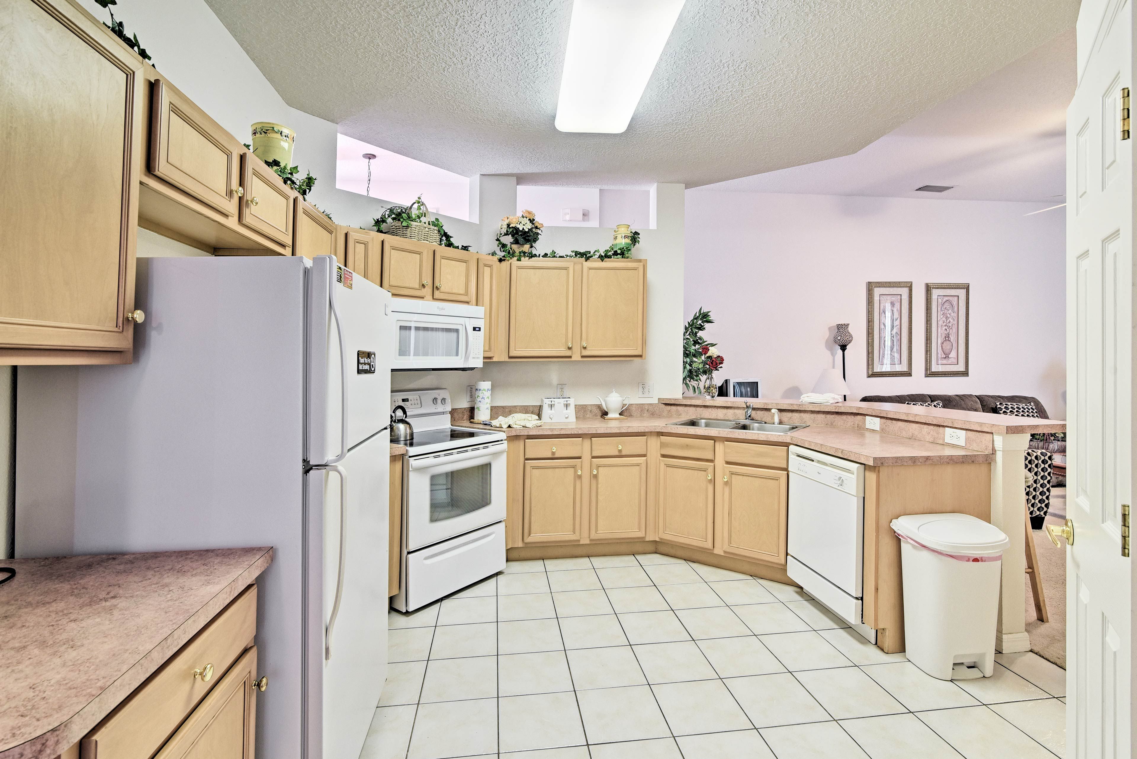 The fully equipped kitchen makes cooking a breeze.