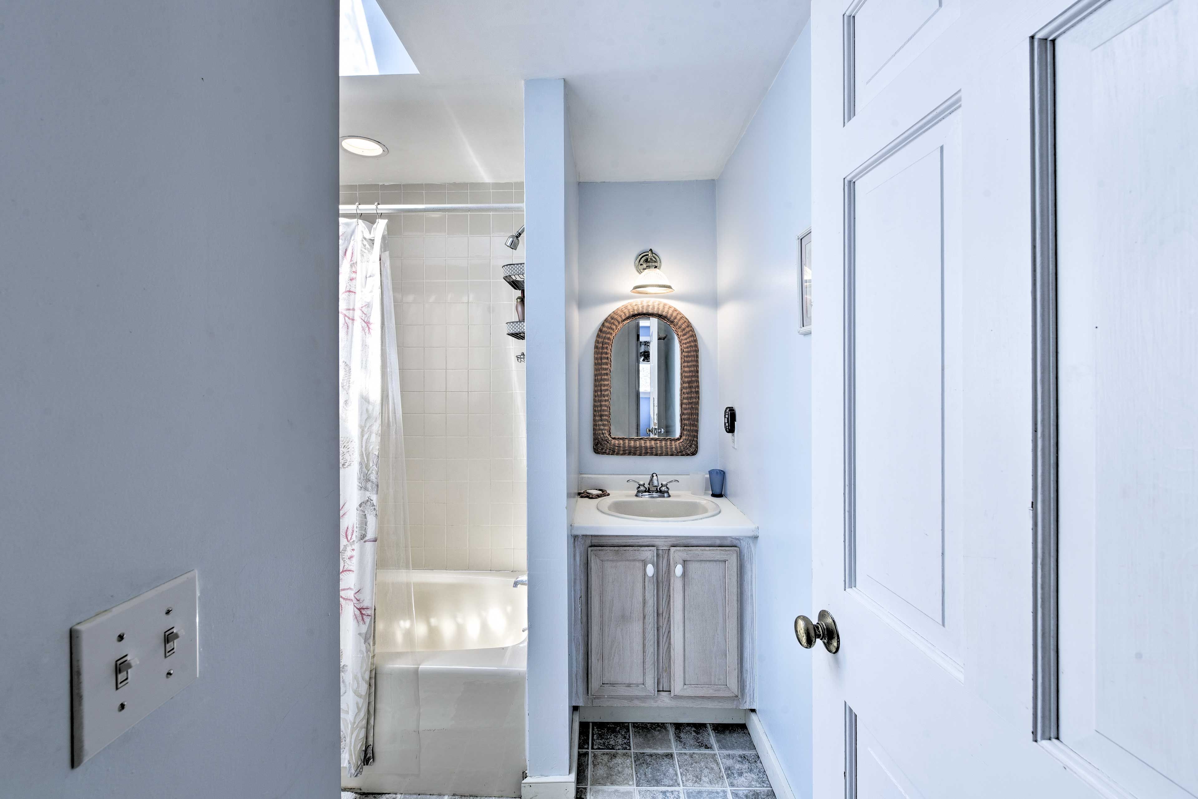 Full Bathroom