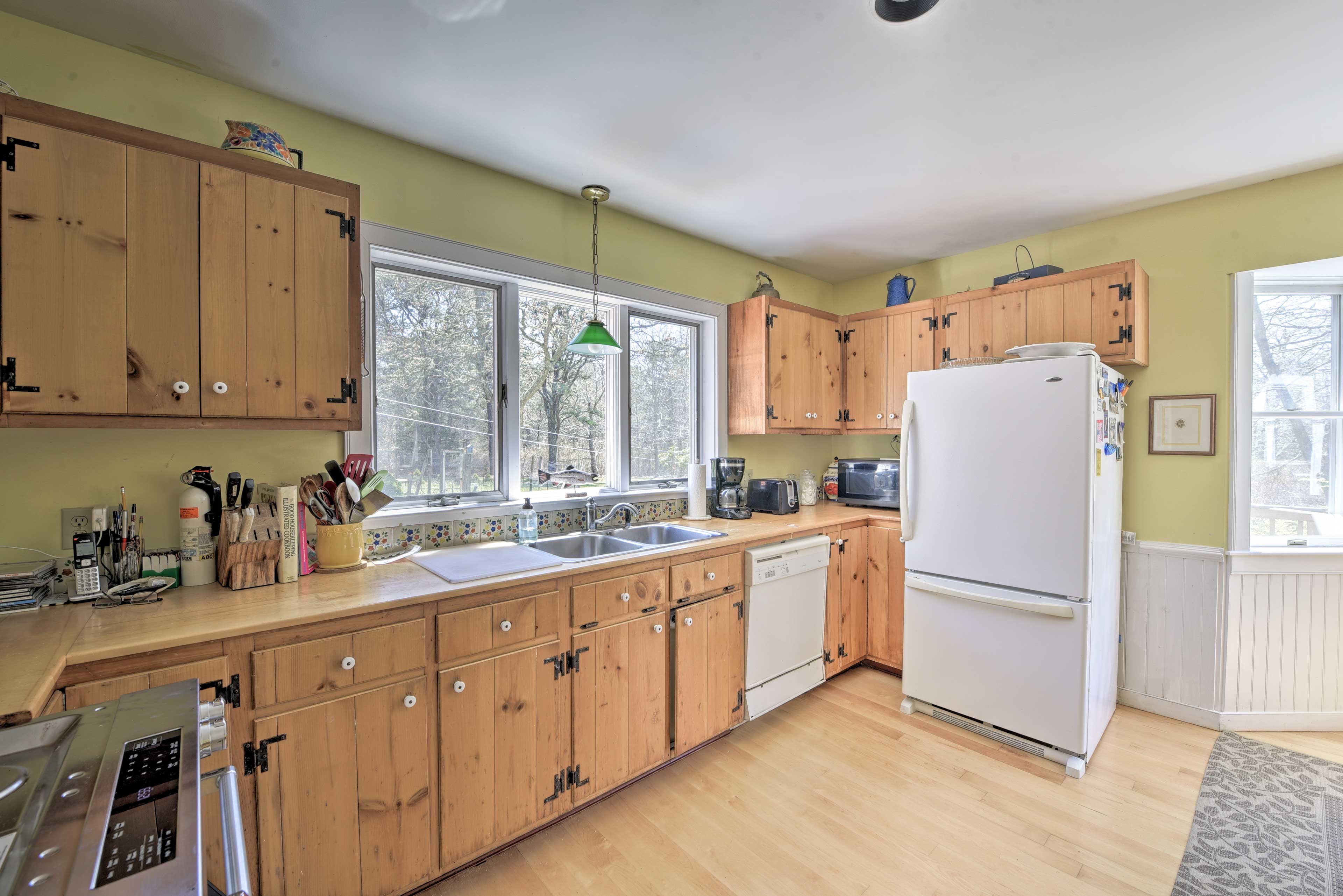 Kitchen | Fully Equipped