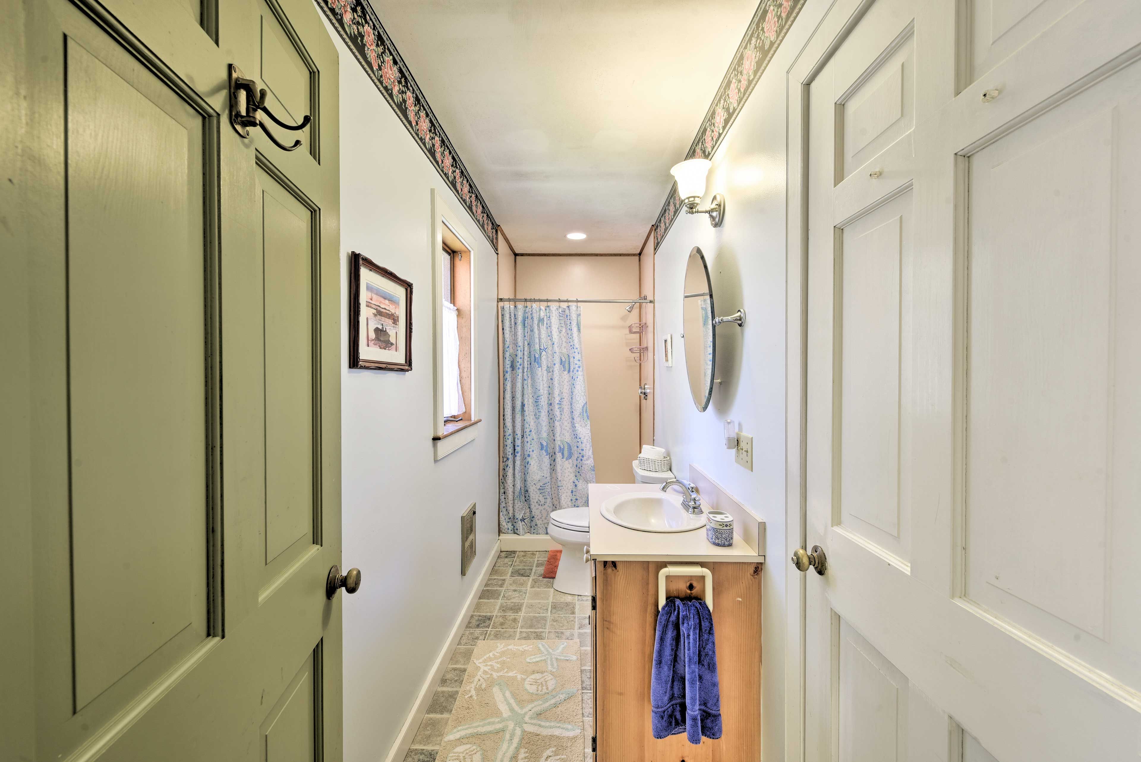 En-Suite Bathroom