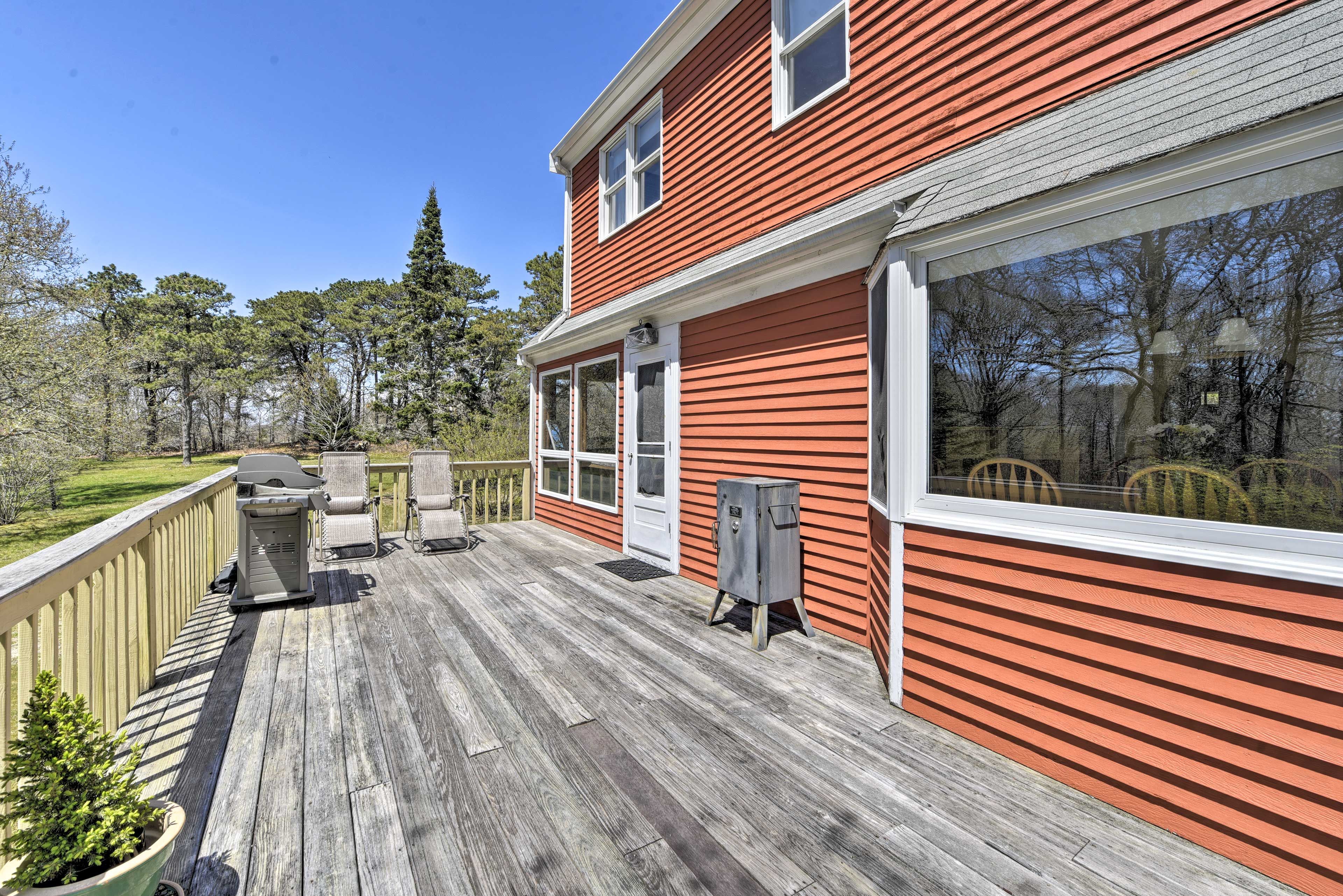 Deck | Gas Grill