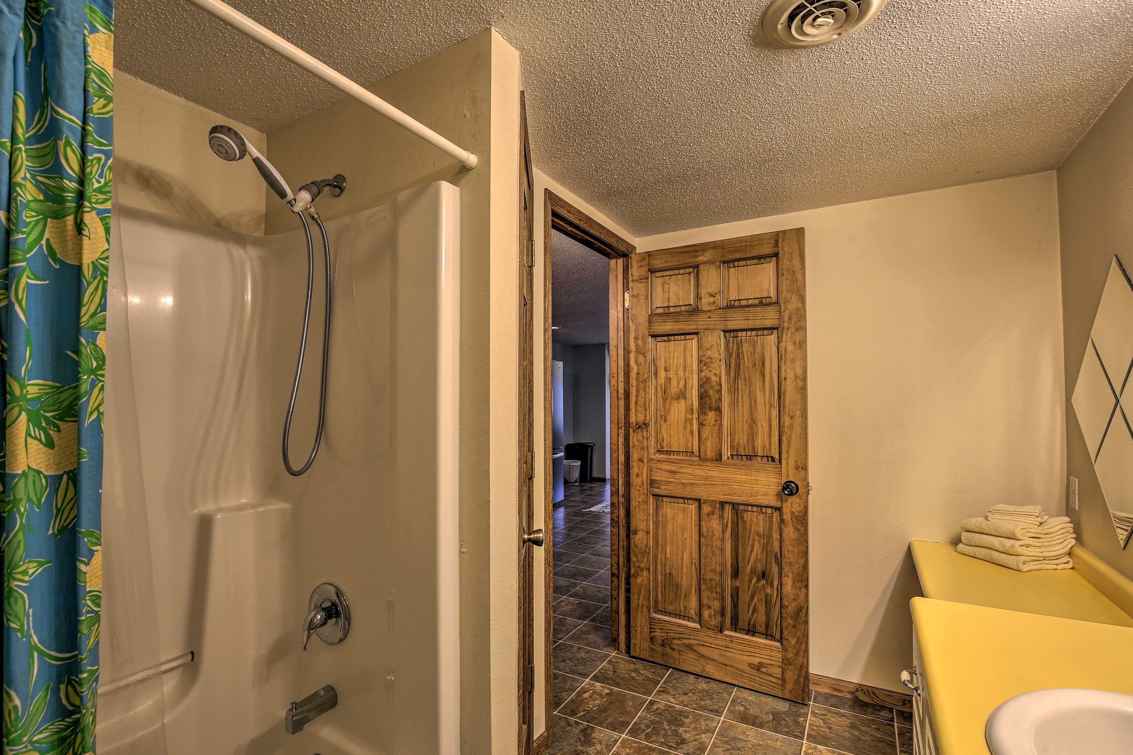 Full Bathroom