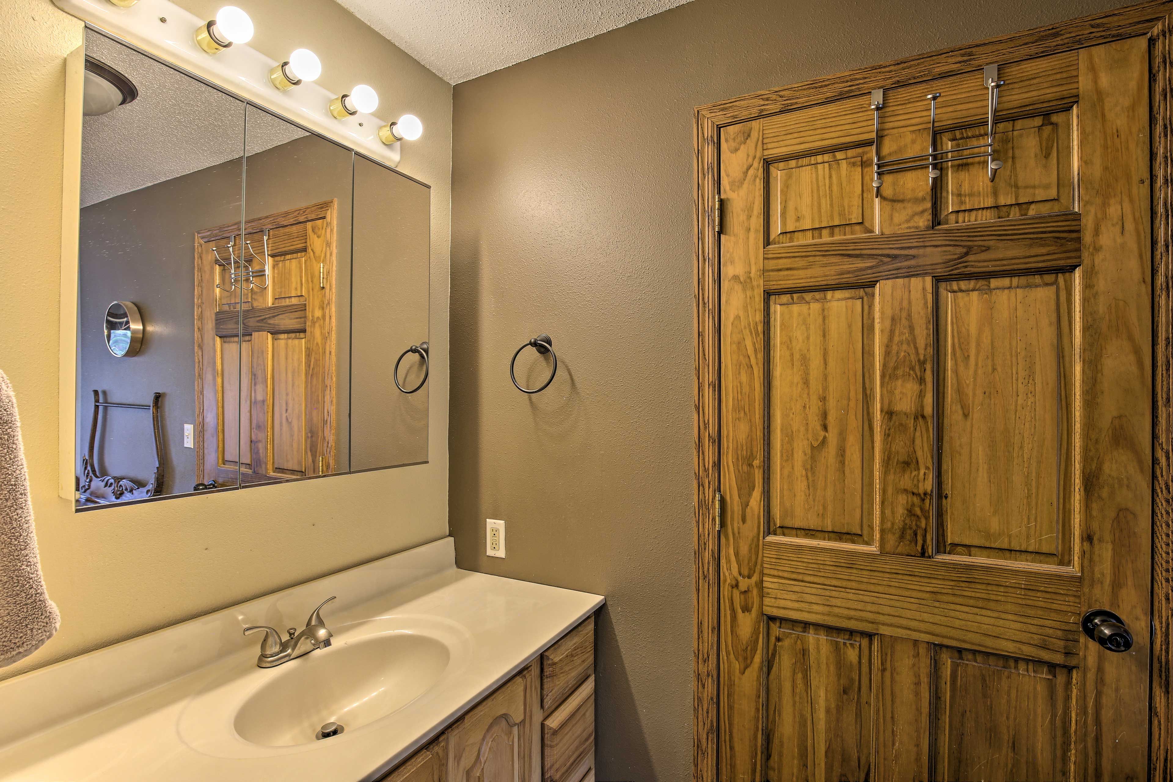 Full Bathroom
