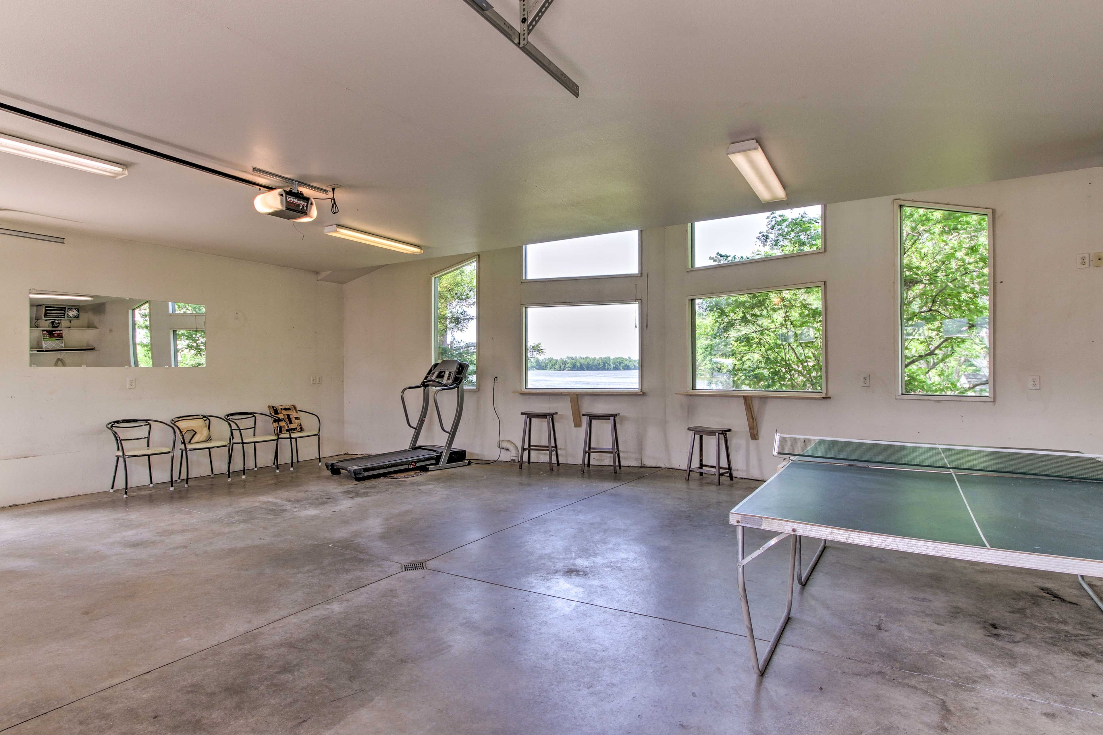 Garage | Treadmill Not Available