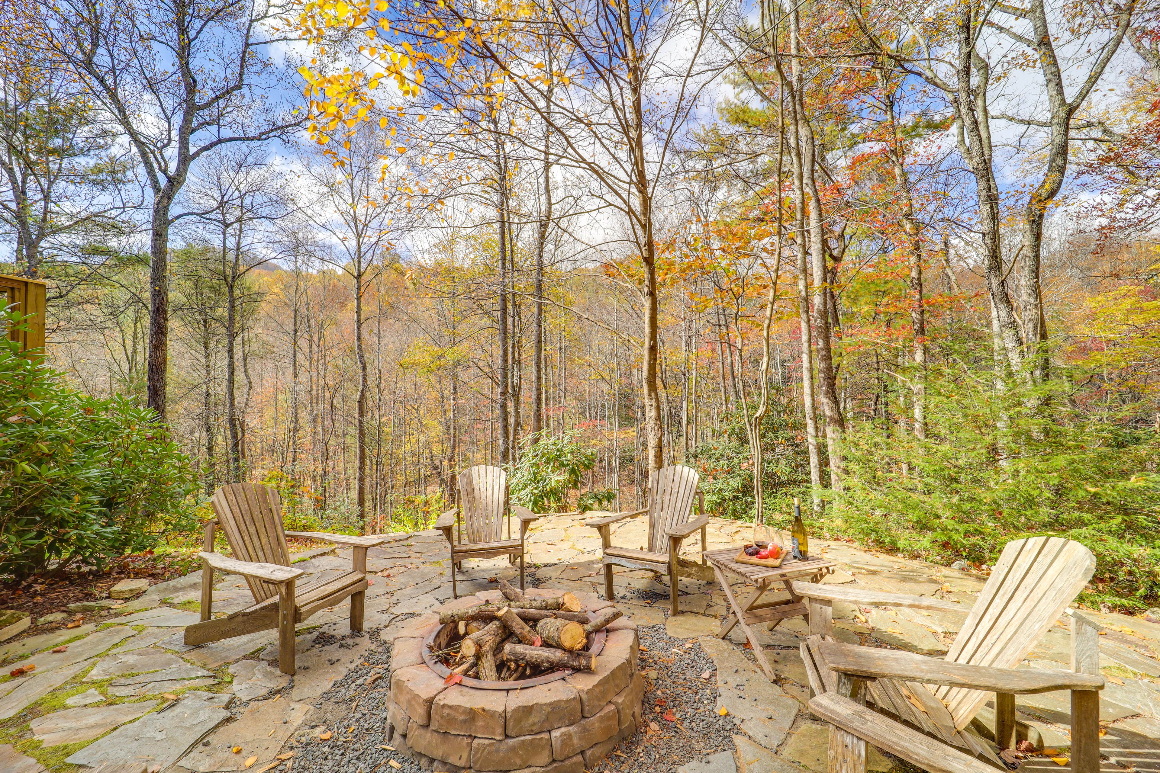Fire Pit w/ Seating