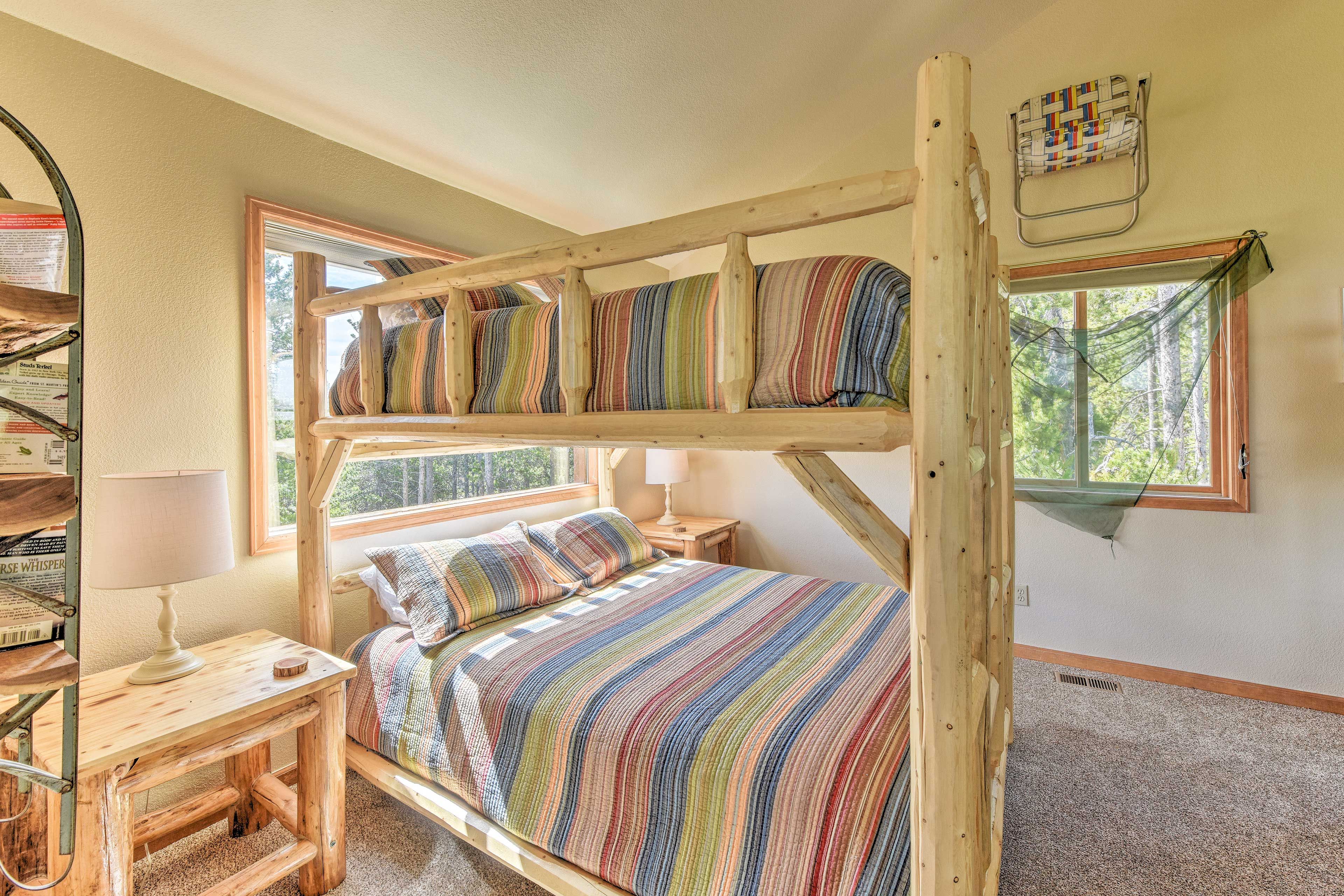 Easily sleep up to 8 additional guests in the bunk beds!