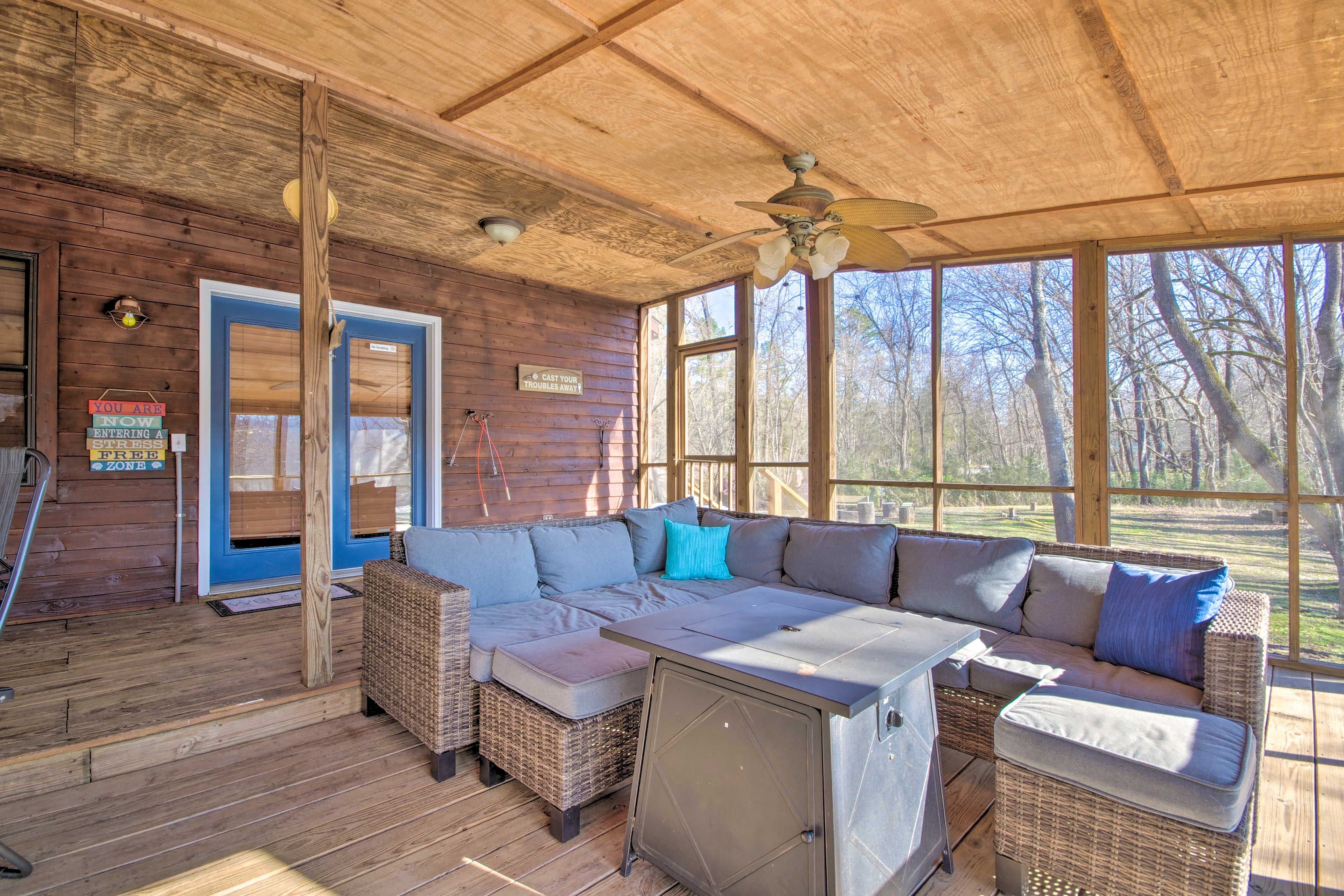 Screened-In Porch