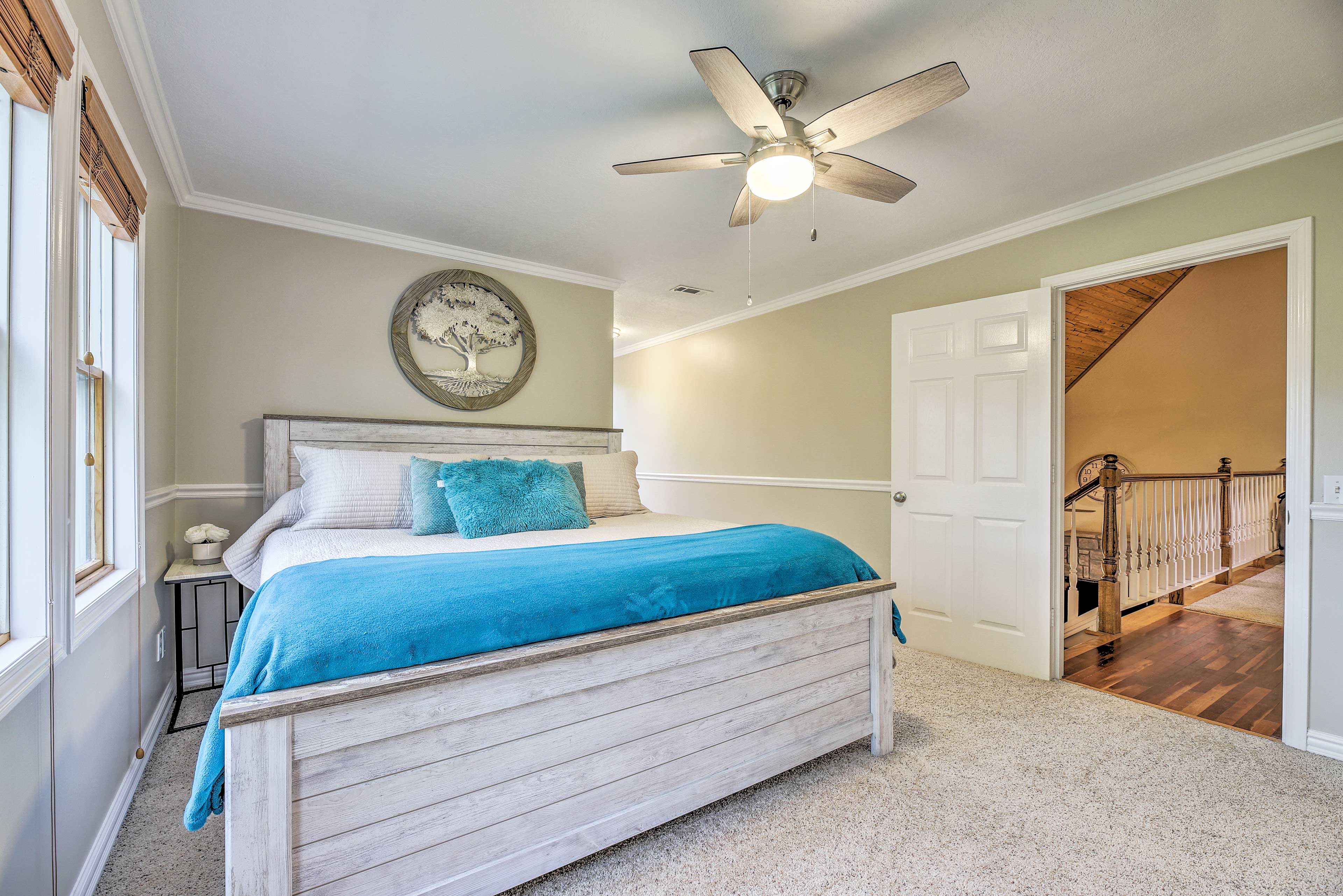 Bedroom 1 | King Bed