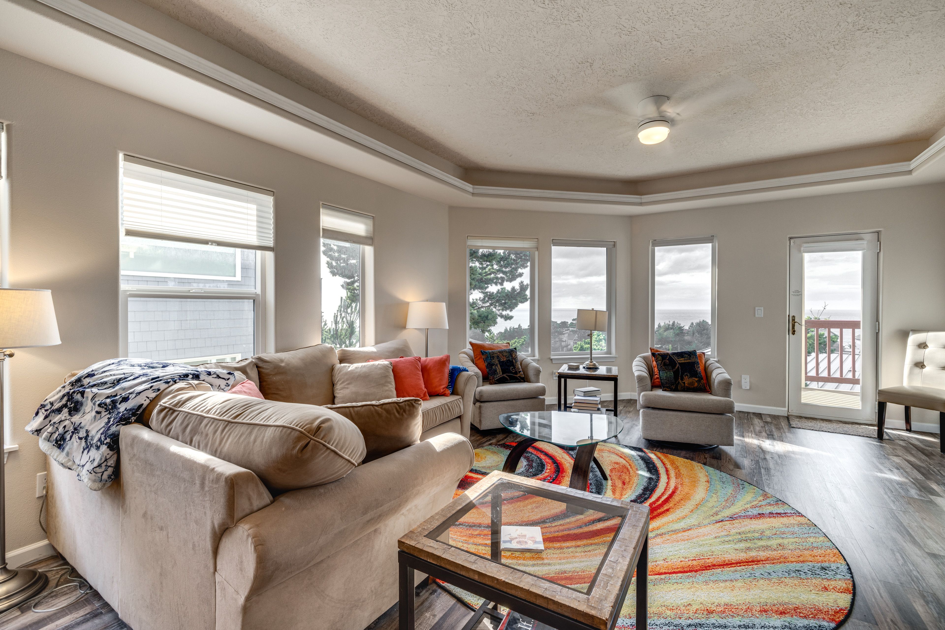 Living Room | Central Heating | Free WiFi
