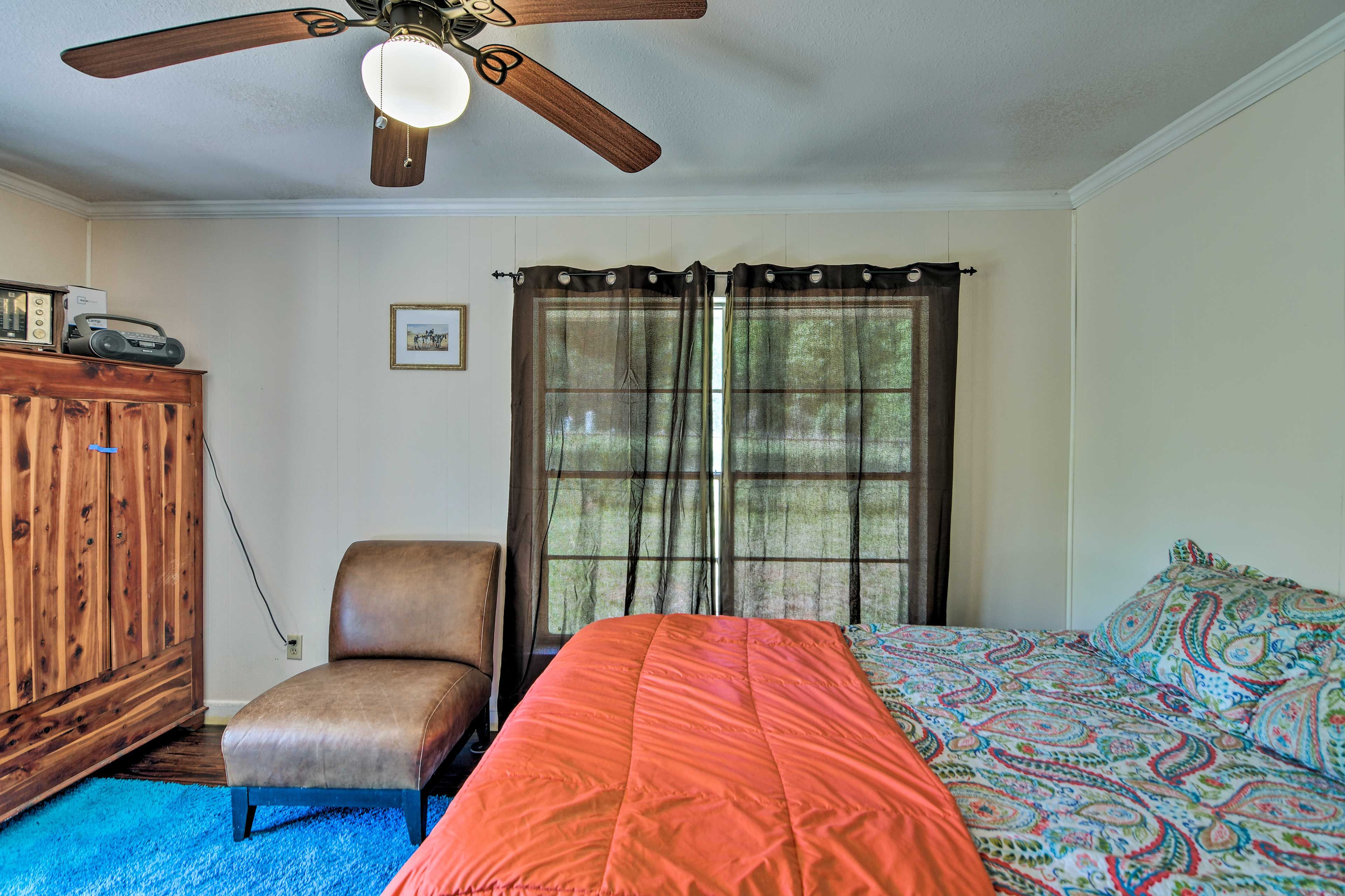 Bedroom 2 | Queen Bed