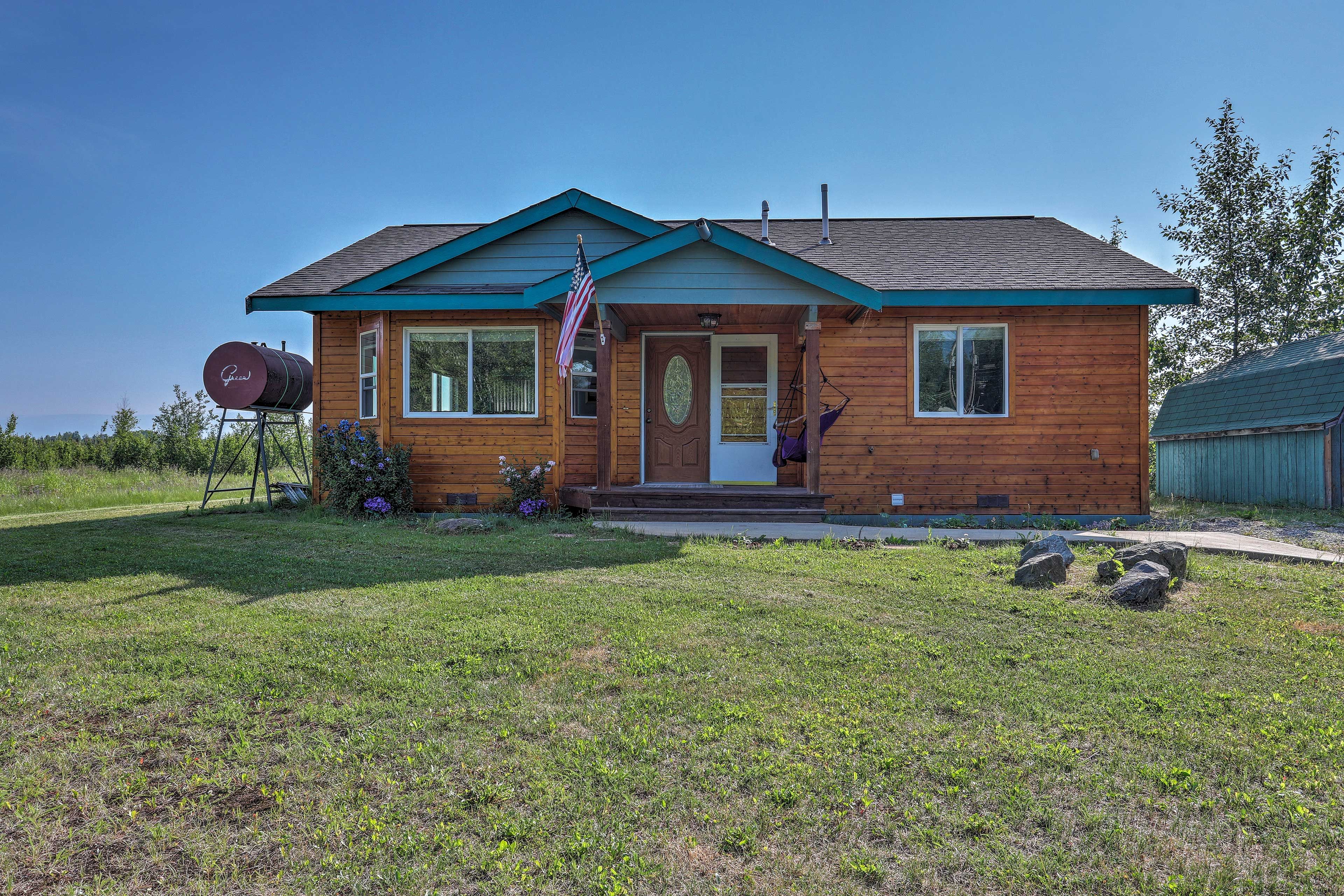 Enjoy the 4 seasons of recreation on Big Lake at this vacation rental house!