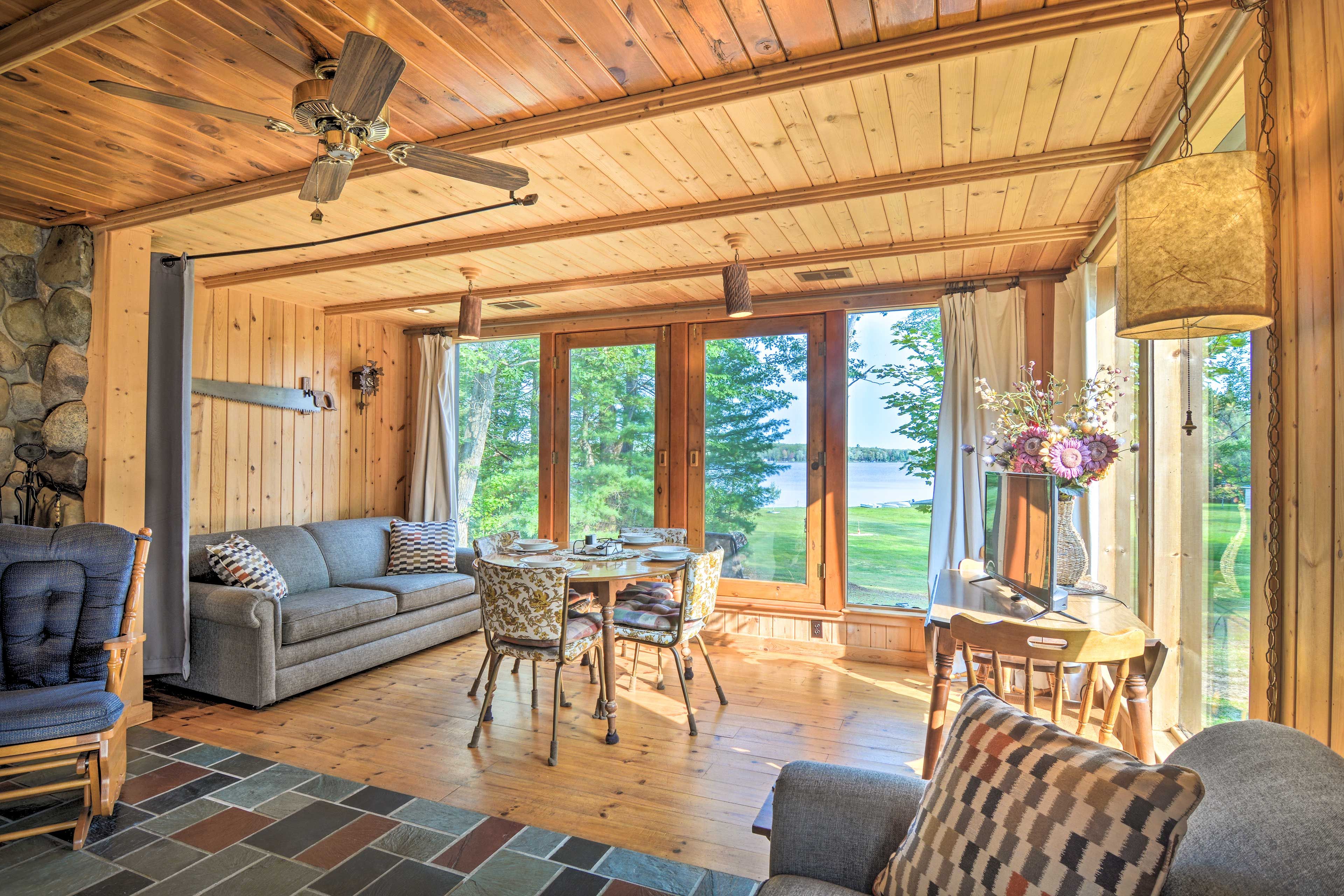 Main Living Area | 1st Floor | Central Heating | Free WiFi (May-October)