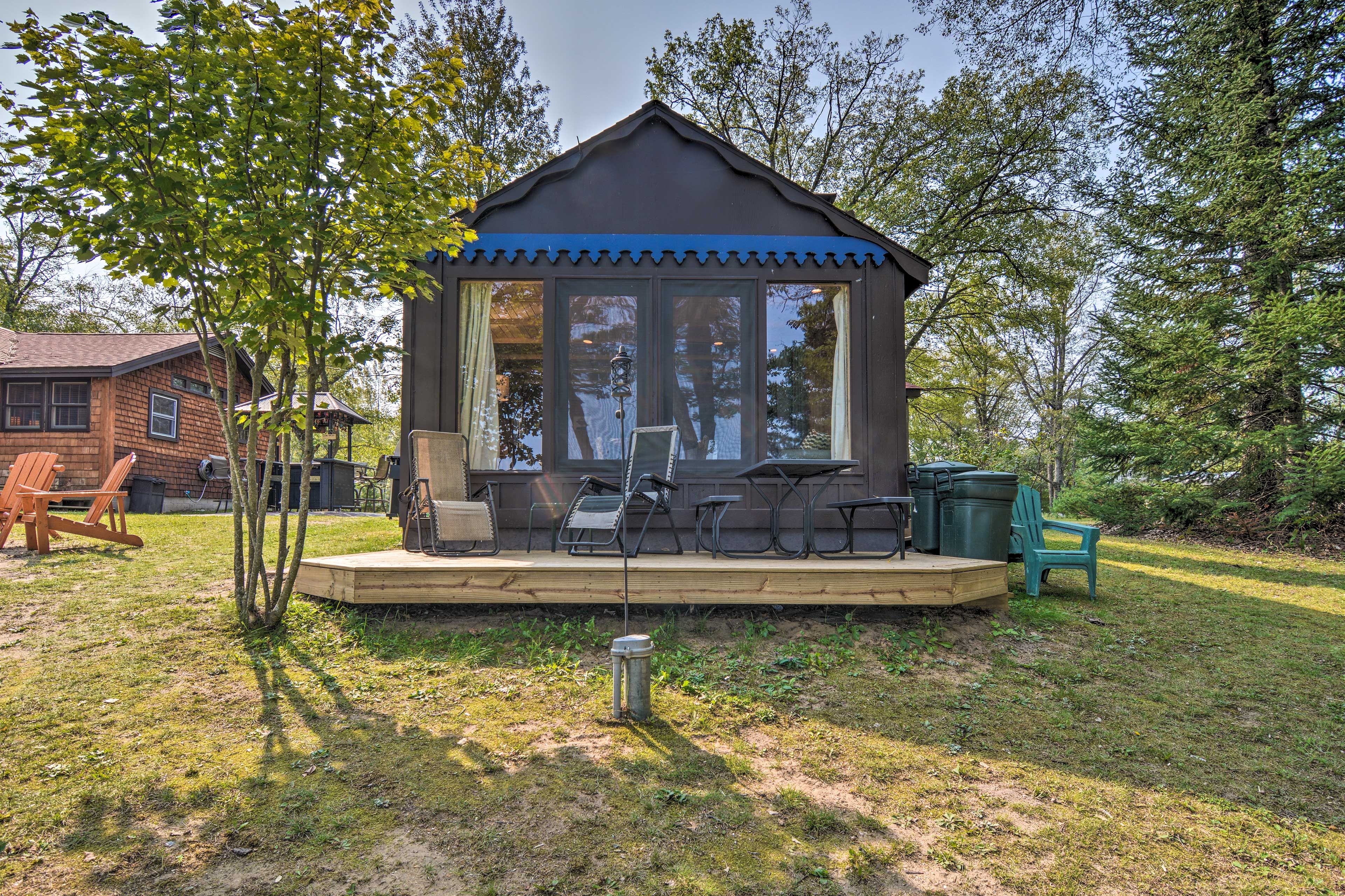 Private Deck