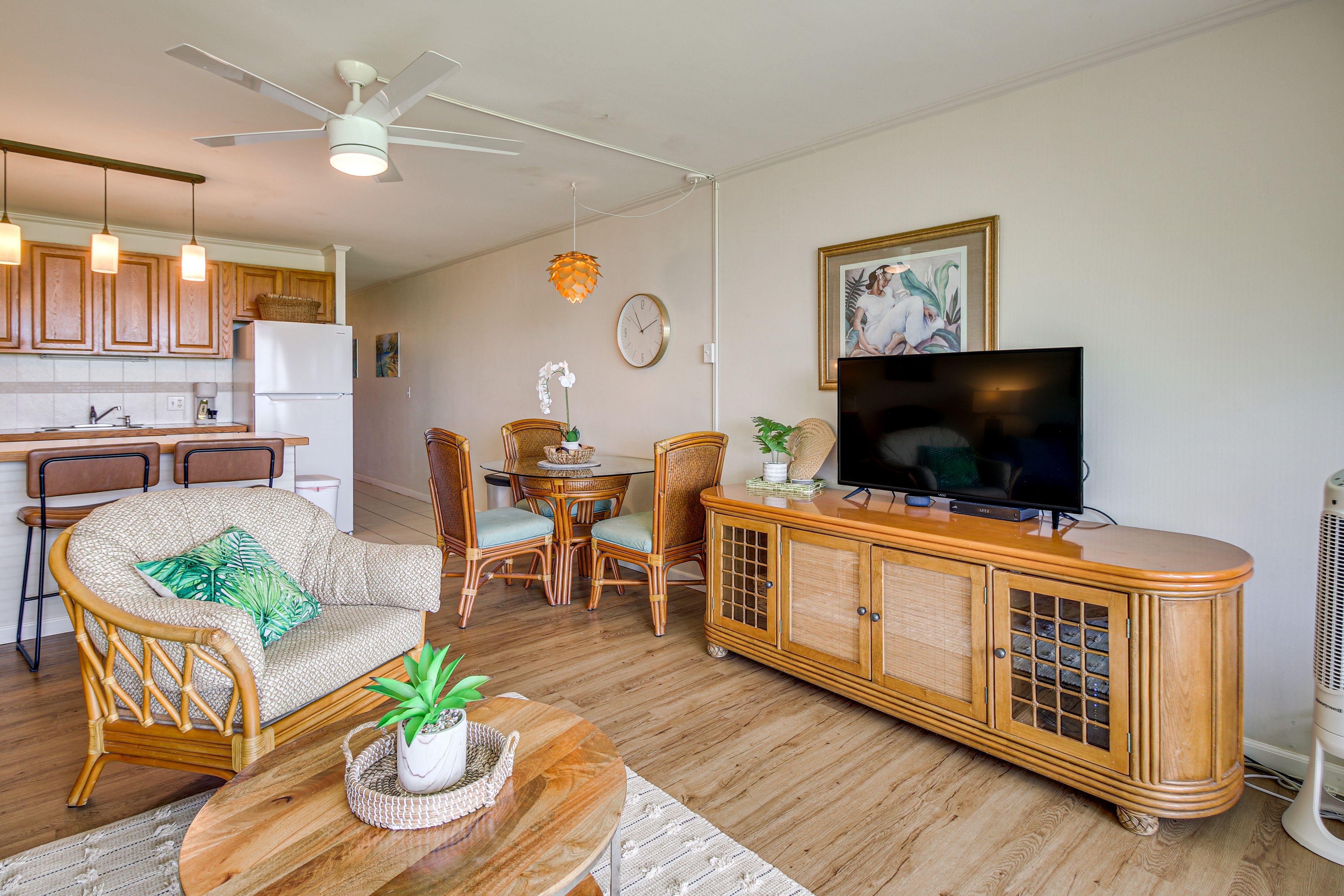 Interior | Open Floor Plan | Free WiFi | Air Conditioning