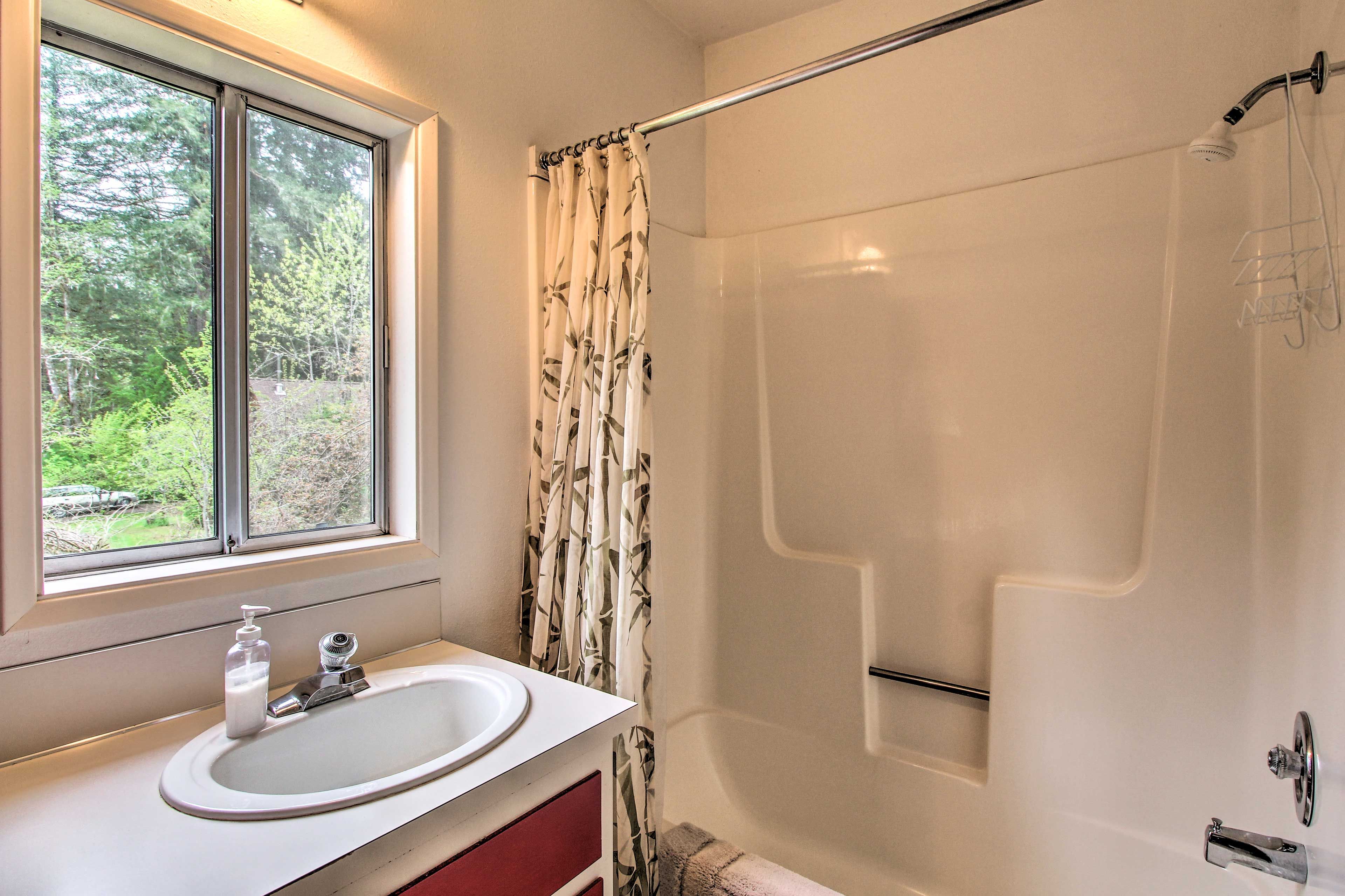 You'll love the convenience of having 2 full bathrooms!